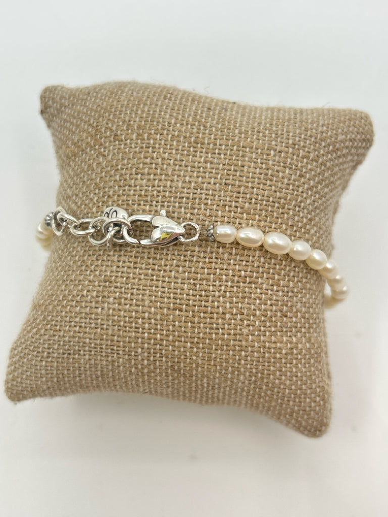BRIGHTON IVORY AND SILVER Women's Bracelet