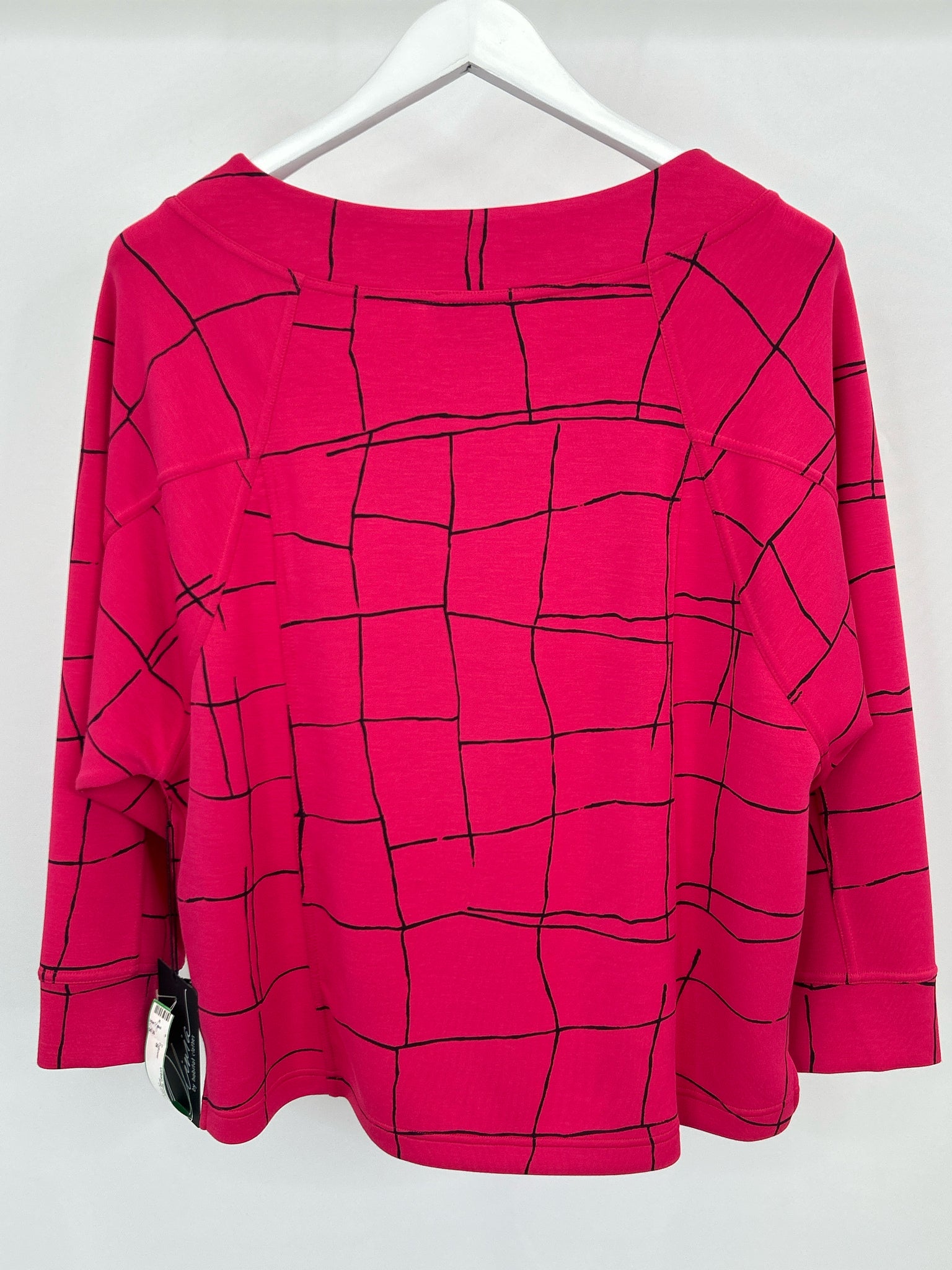OLIVIA BY HABITAT CLOTHES Size S Magenta and Black Women Pullover
