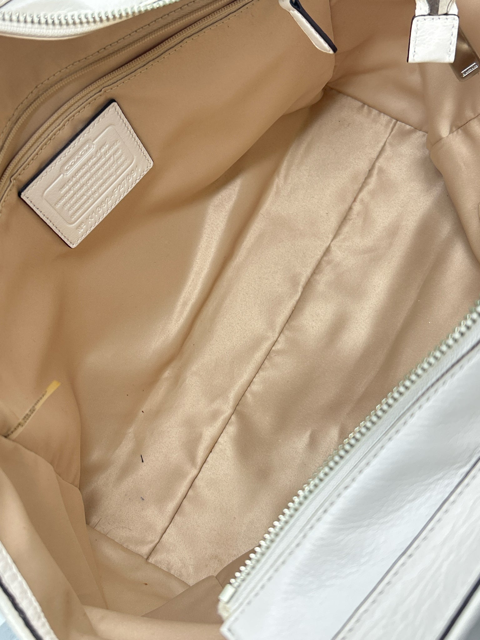 COACH White Women Tote