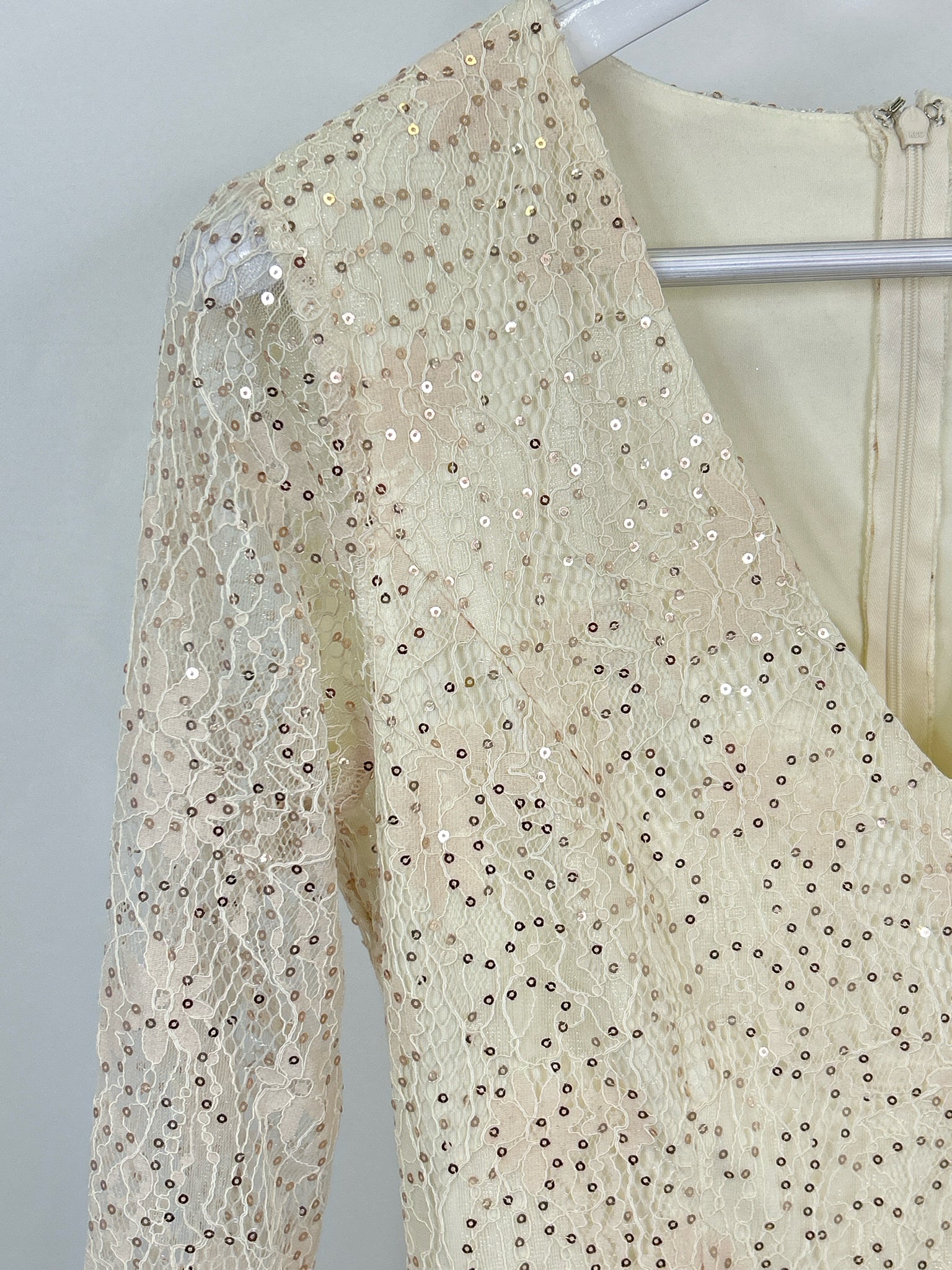 Lulus Size M Cream Lace Women Dress