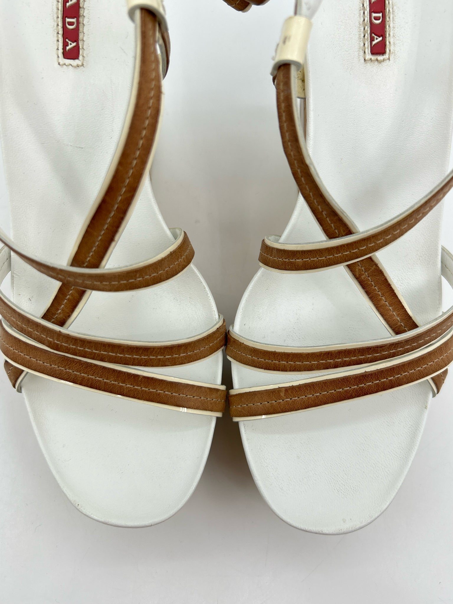 PRADA Size 38.5 TAN AND WHITE Women Sandal
