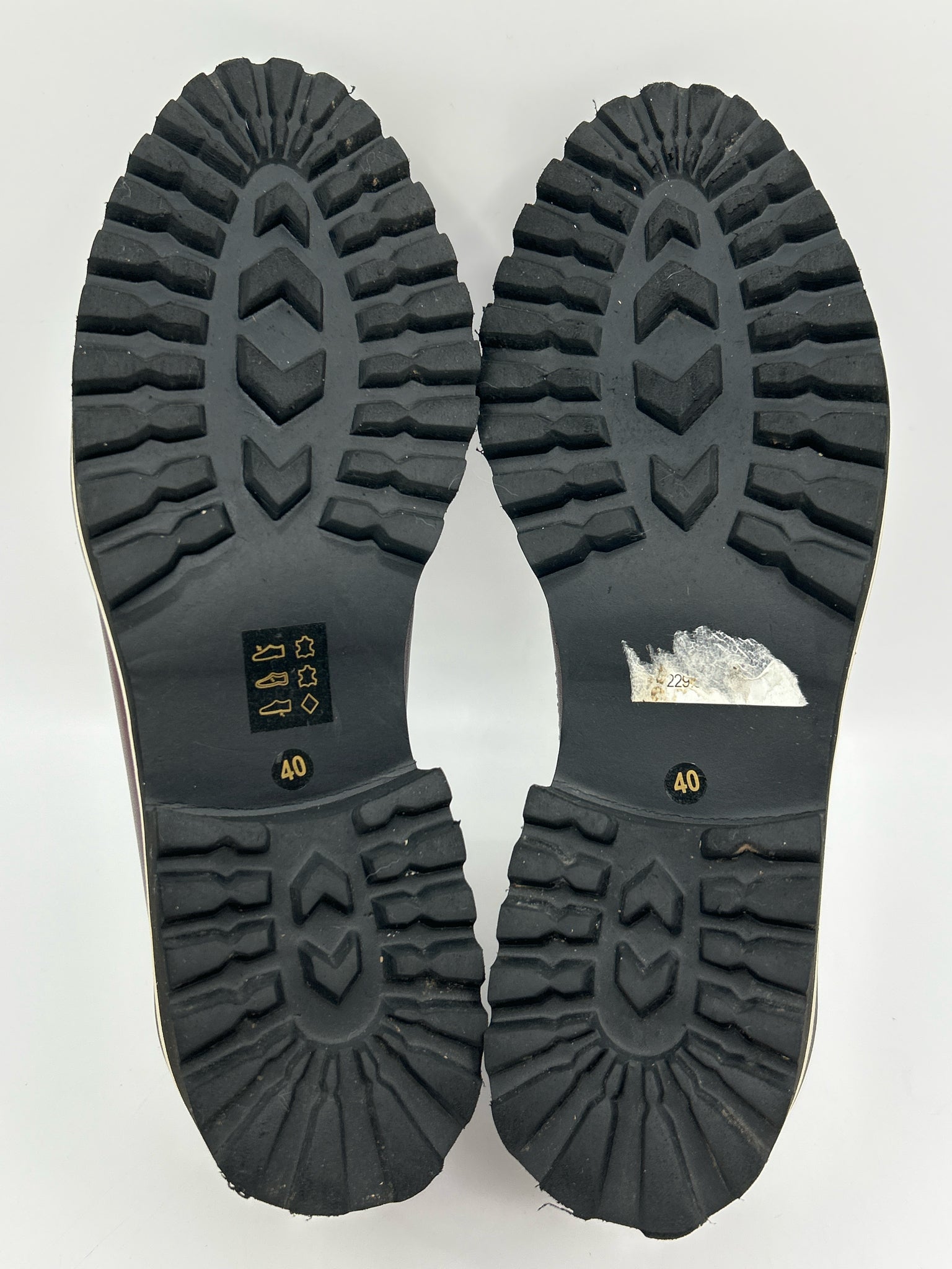 All Black Size 40/10 Burgundy Women Loafer