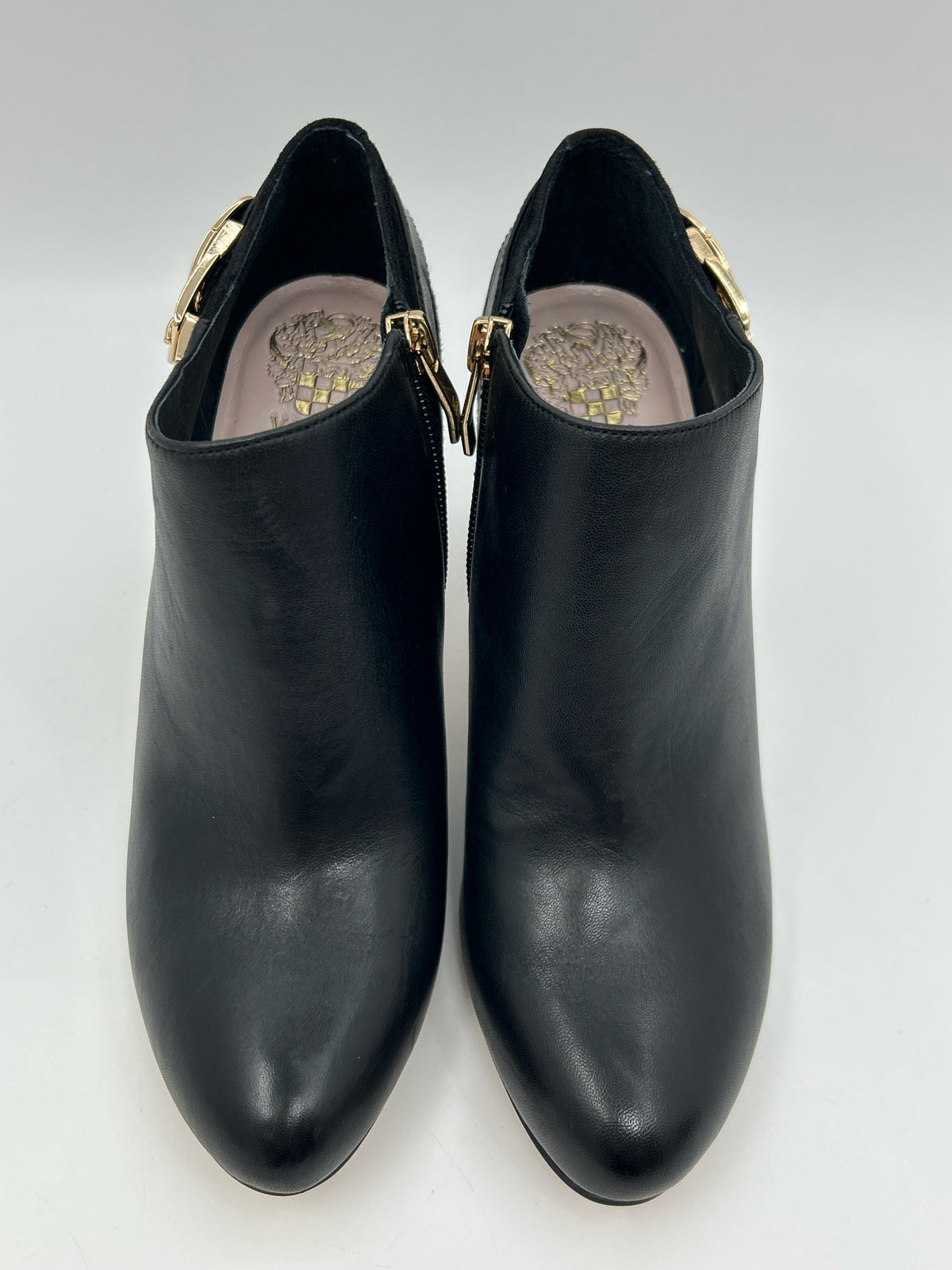 VINCE CAMUTO Size 7M Black Women Booties