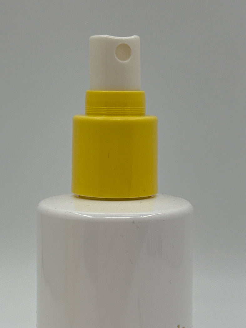 KATE SPADE NIB Size 5.4 oz WHITE AND YELLOW Body Oil