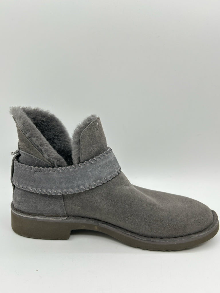 UGG Women Size 7 Grey Booties