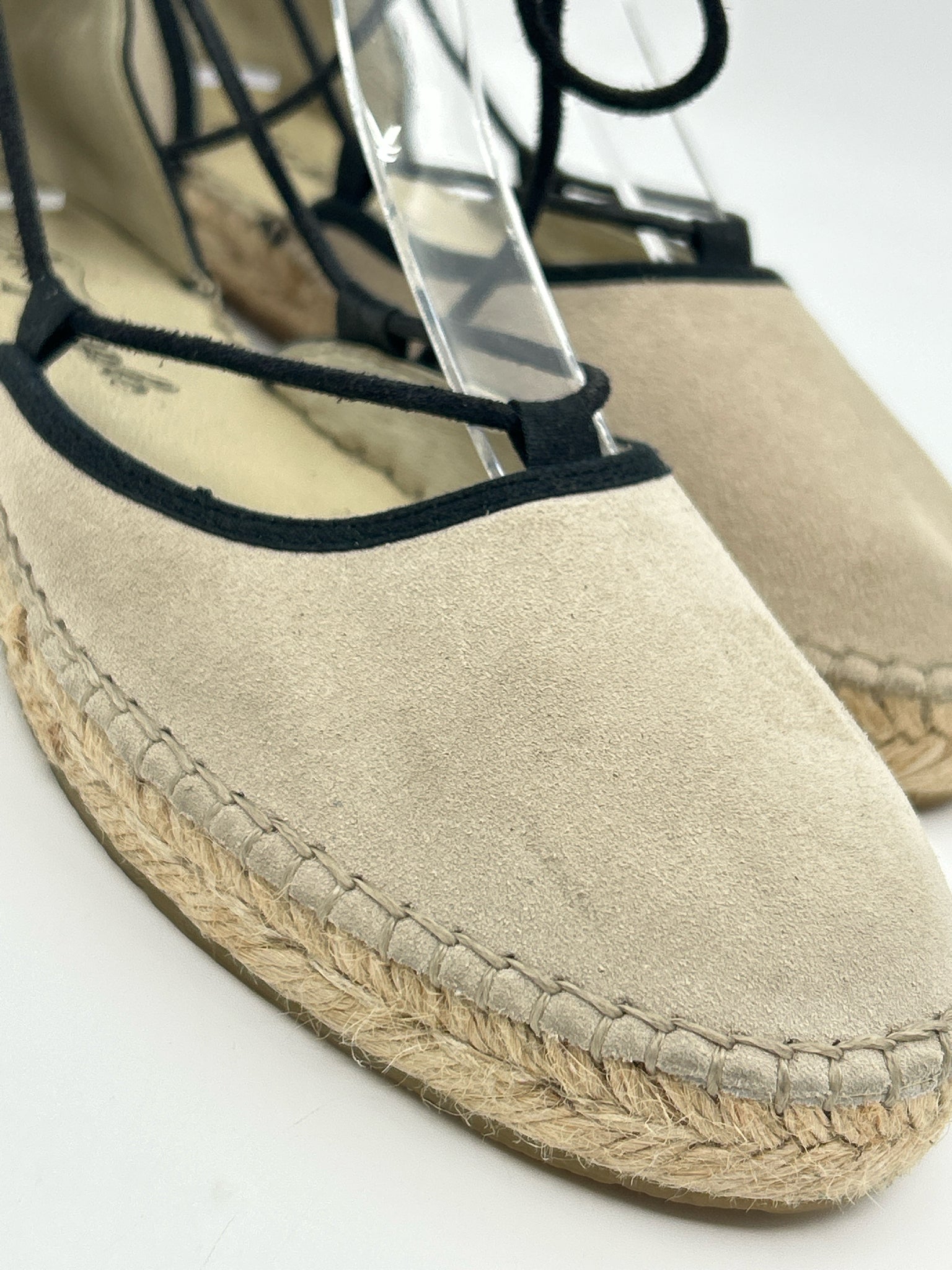 FREE PEOPLE Size 36/6 Beige Women Flats