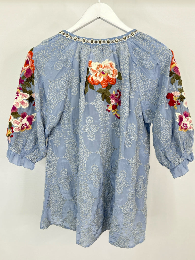 SUNDANCE Size M Baby Blue Women's Blouse