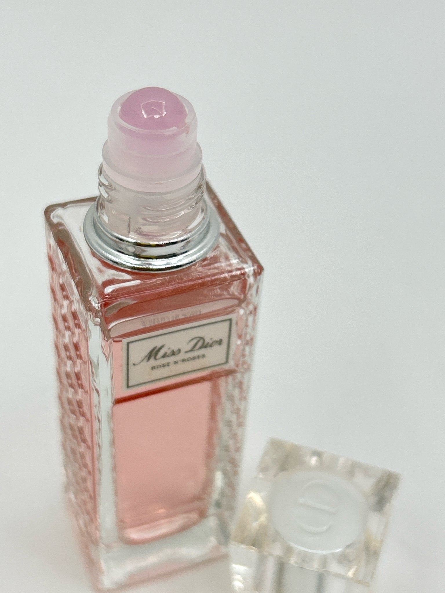 MISS DIOR Rose N'Roses Roller-Pearl Perfume