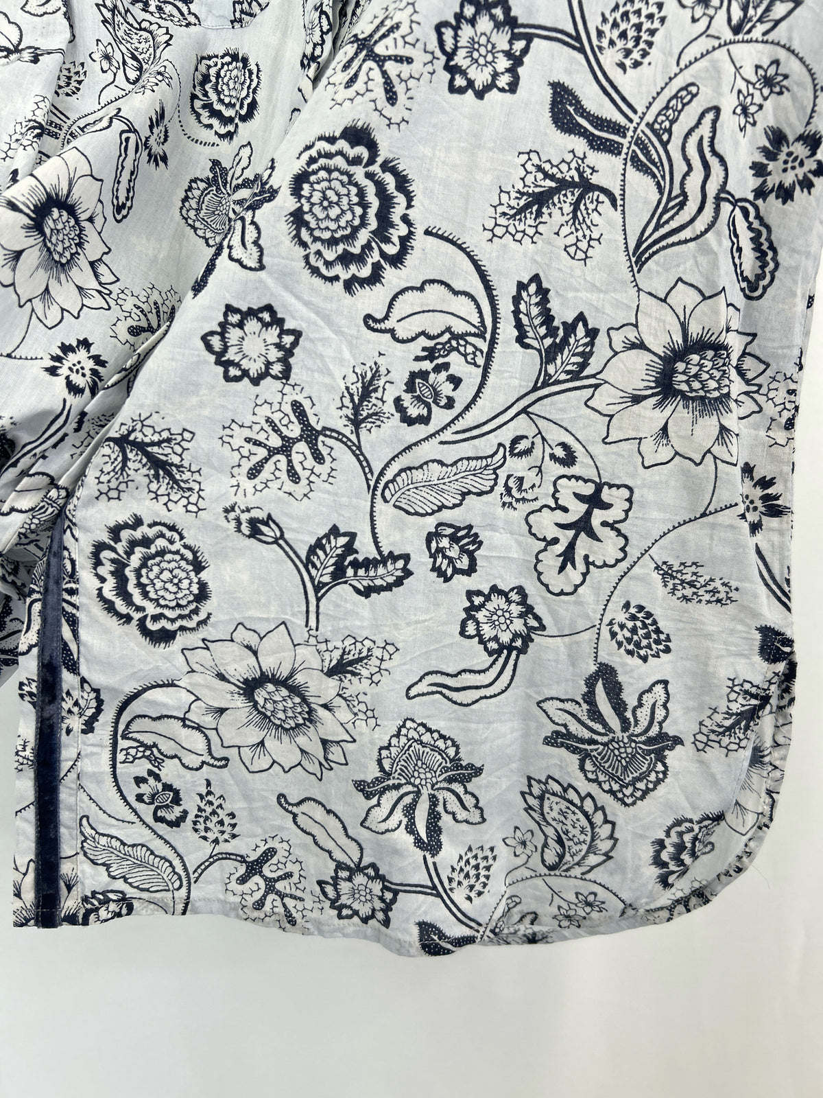 MAGAZINE Size XL Blue Print Women Shirt