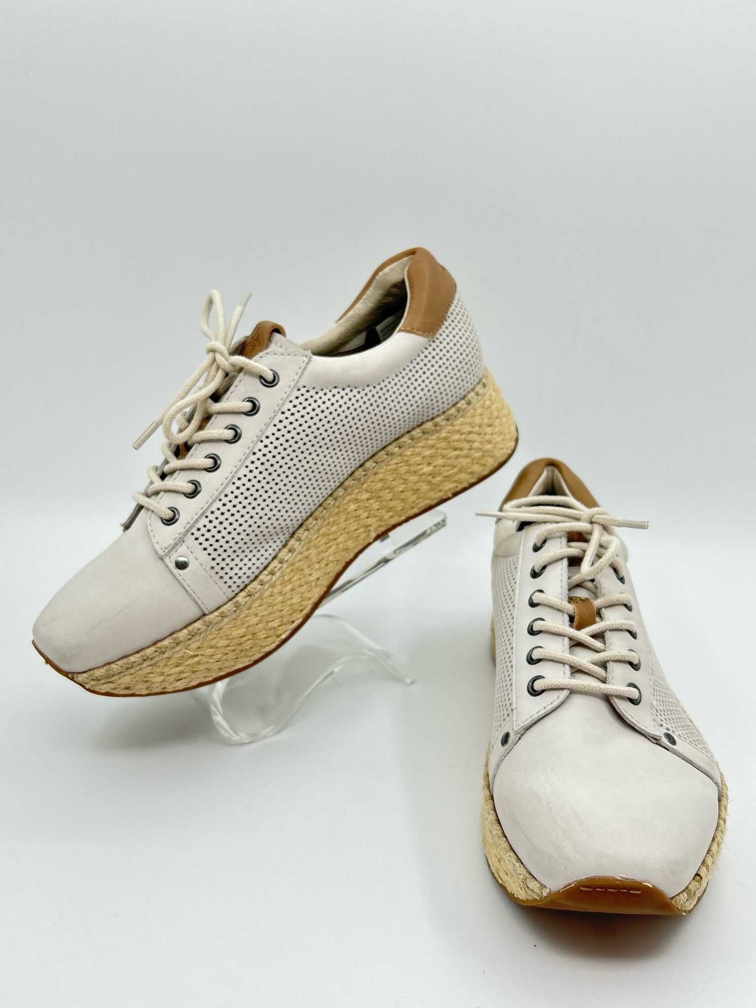 OTBT Size 9M Grey Women Sneakers