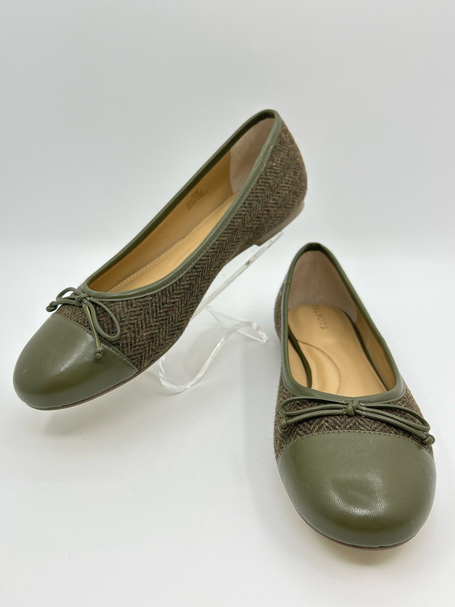 TALBOTS Size 10M OLIVE GREEN Women Flats