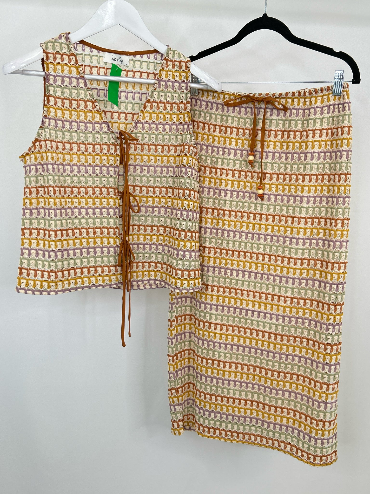 SADIE & SAGE Size S Multi-Color Women 2-Piece w/skirt
