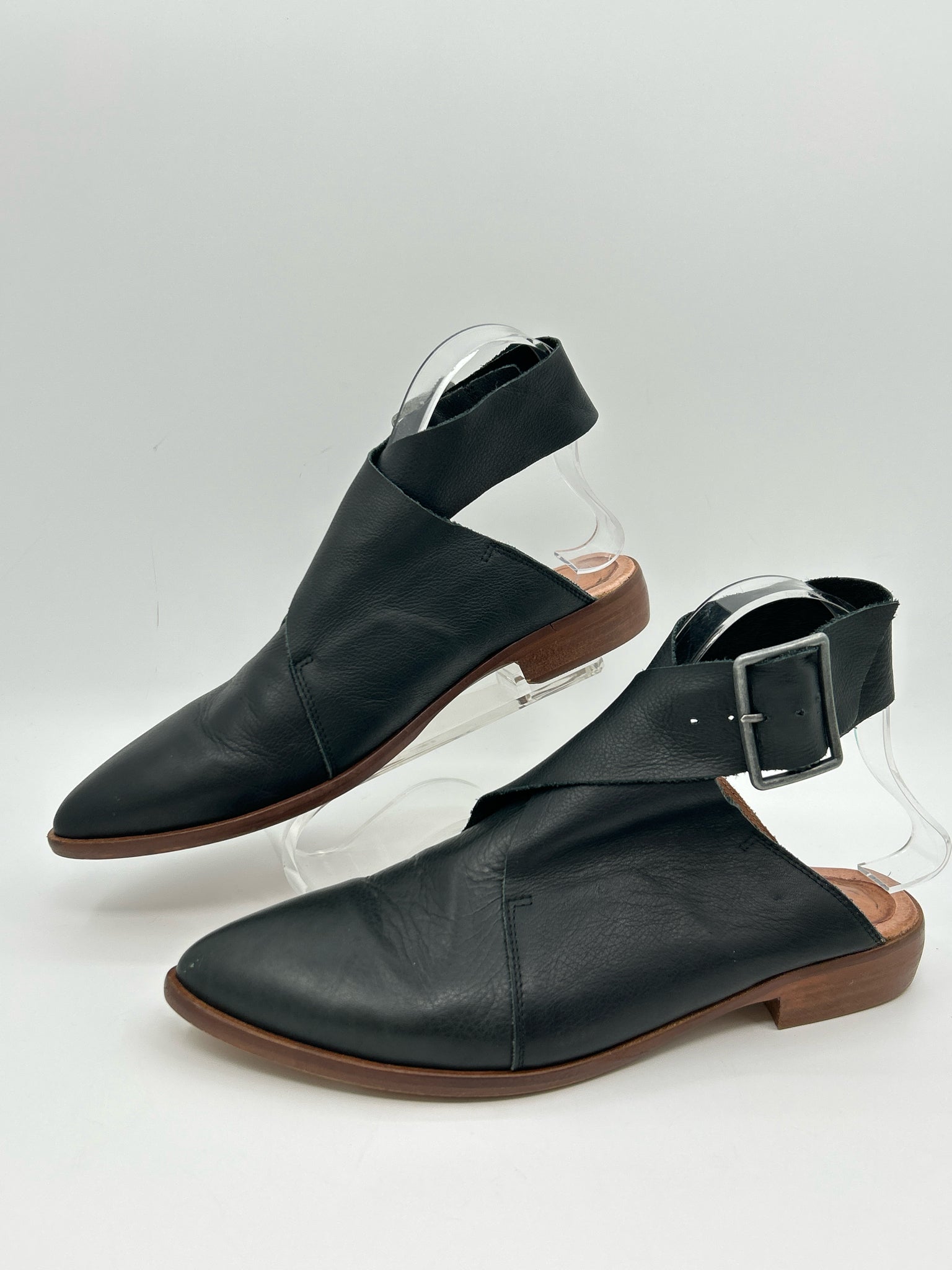 FREE PEOPLE Size 39 Black Women Flats