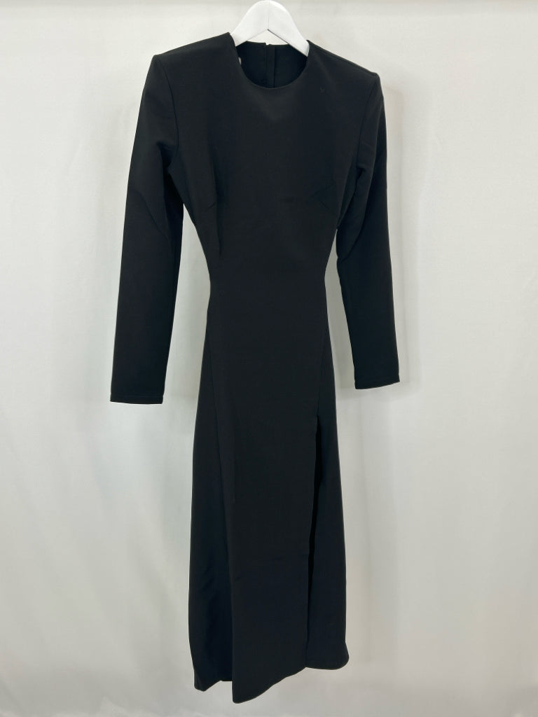 LE ELAGIA Women Size L Black Dress NWT