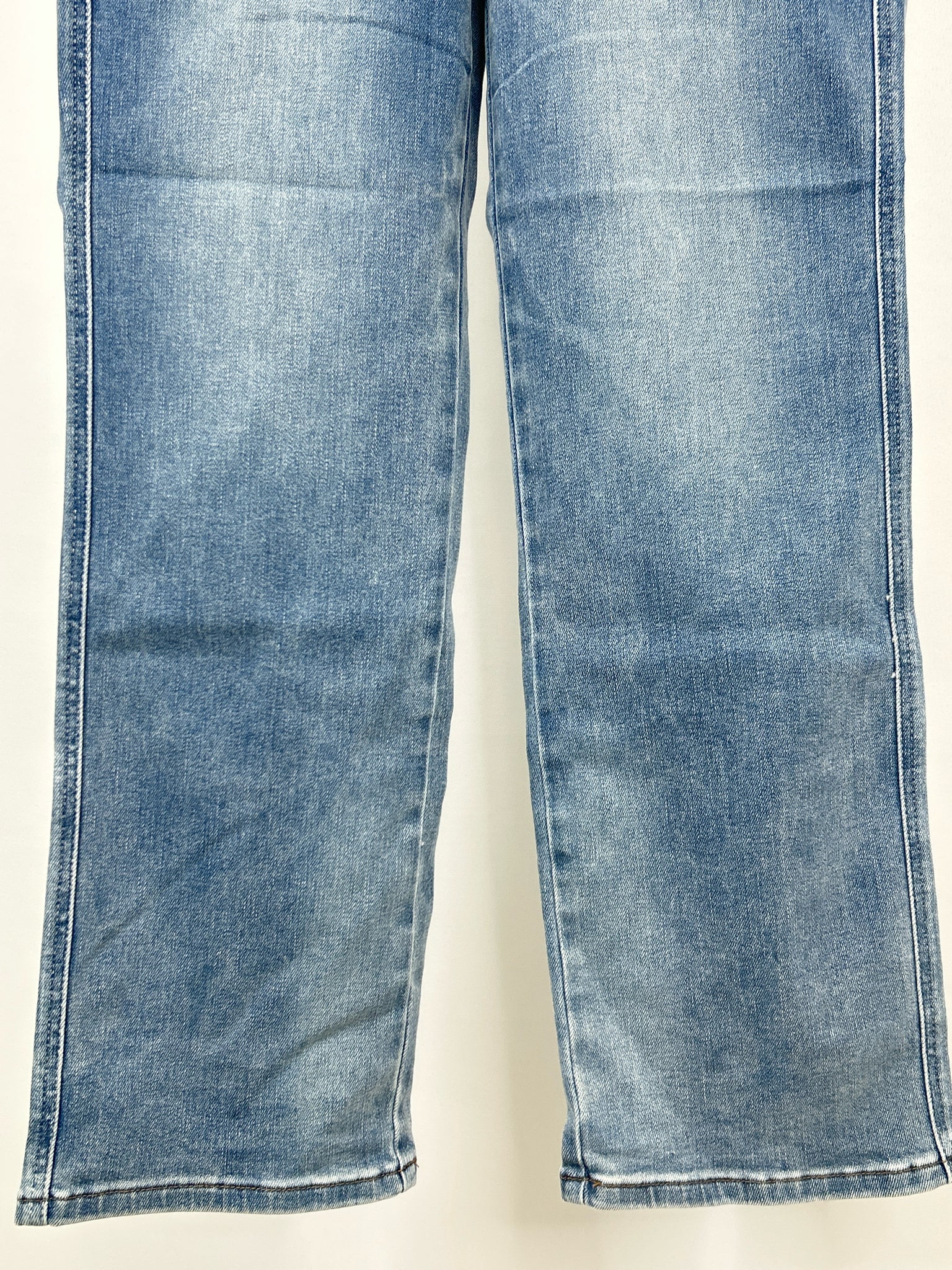 JUDY BLUE Size 13/31 LIGHT BLUE DENIM Women jeans