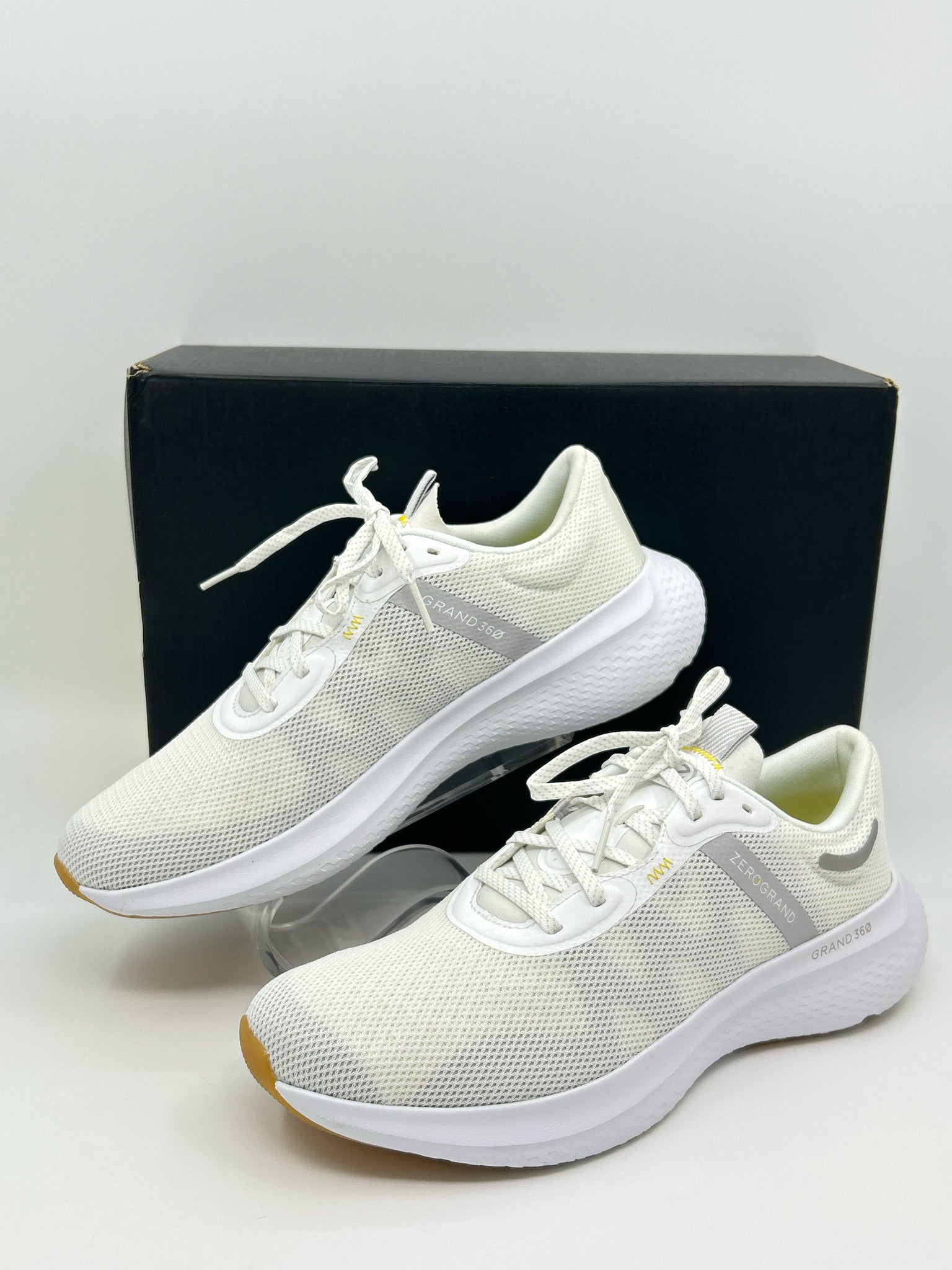 COLE HAAN Size 9B White Women Sneakers