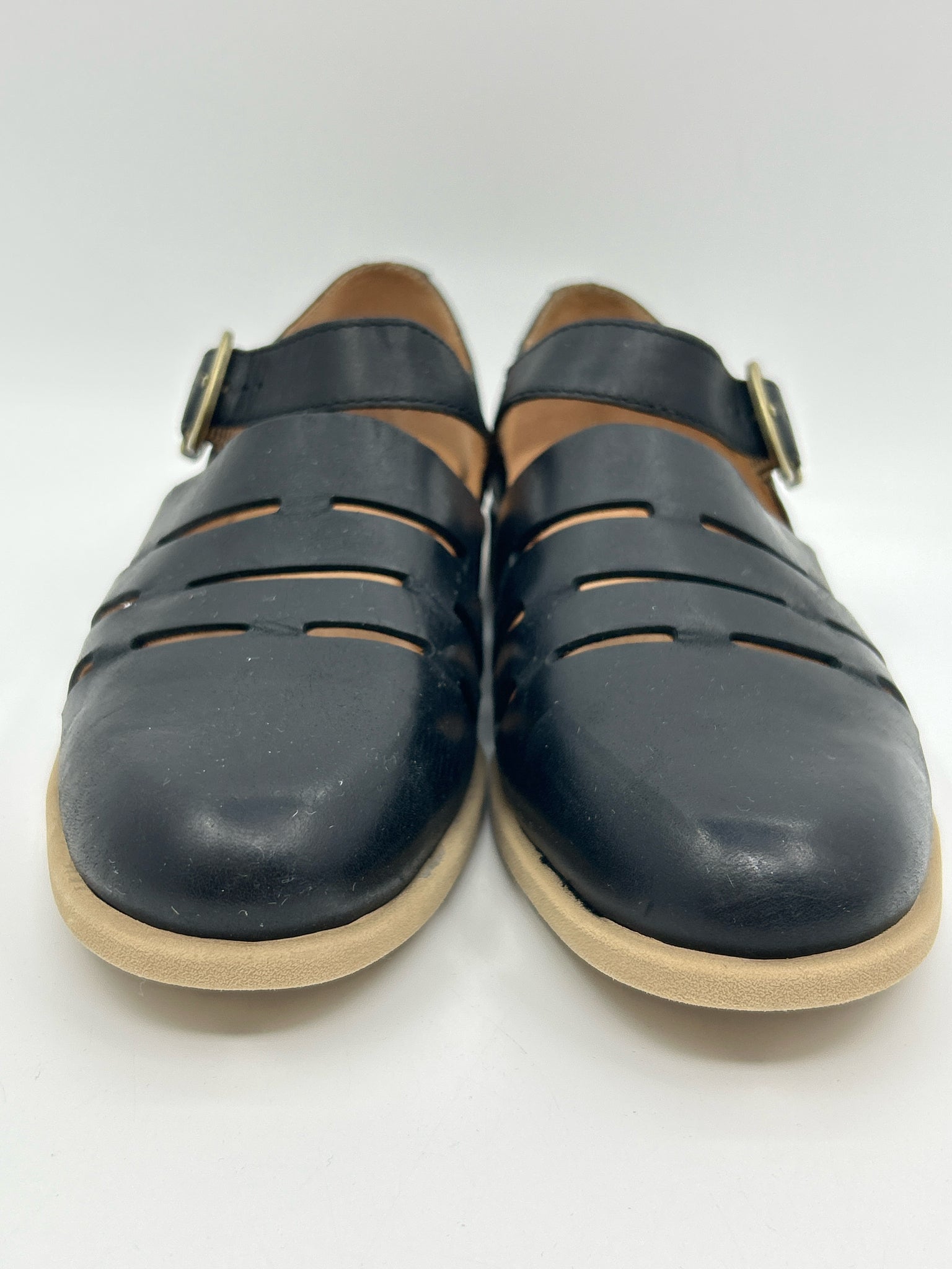 BORN Size 10 Black Women Flats
