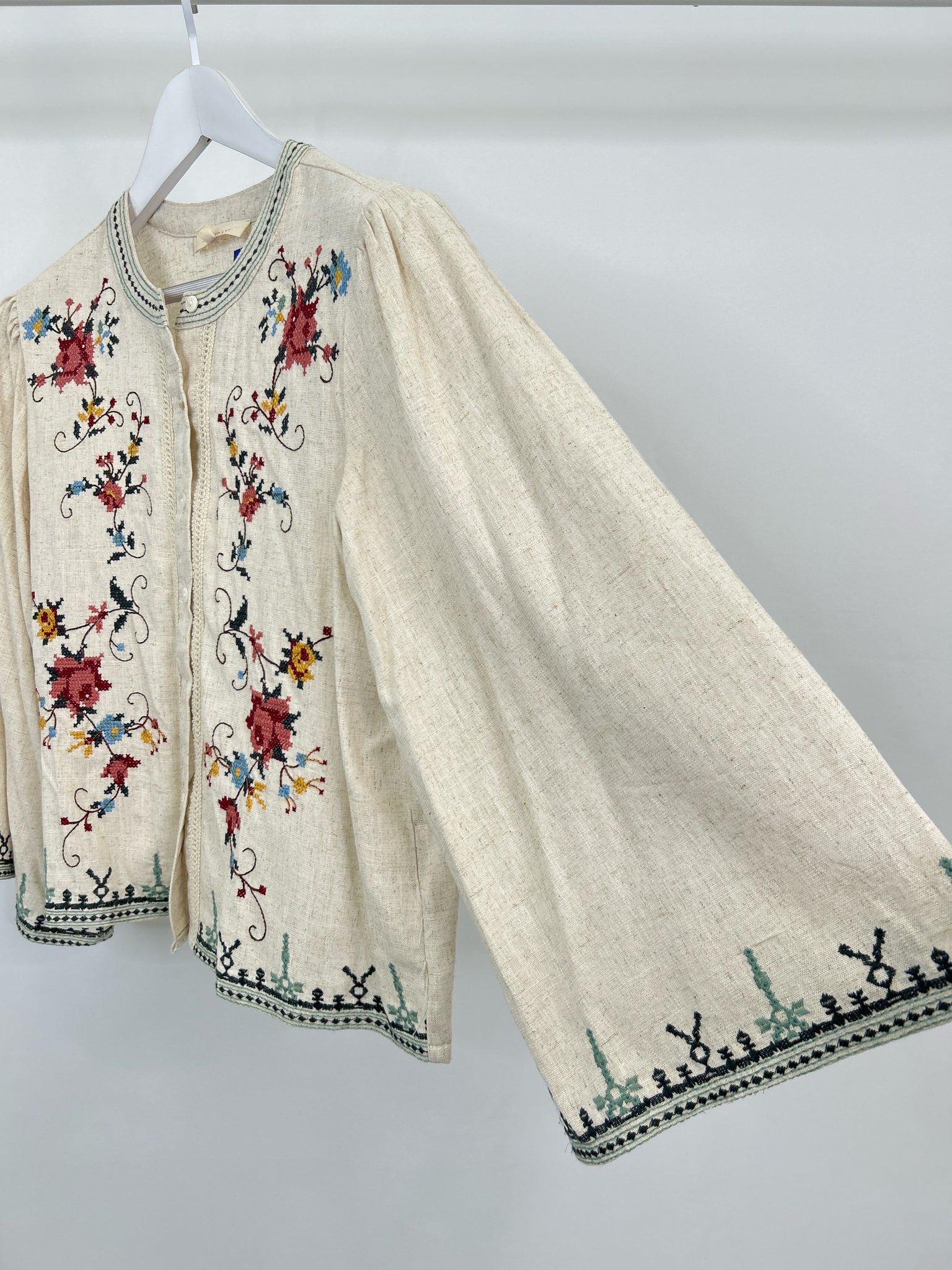 SOLITAIRE Size M Natural Women Blouse