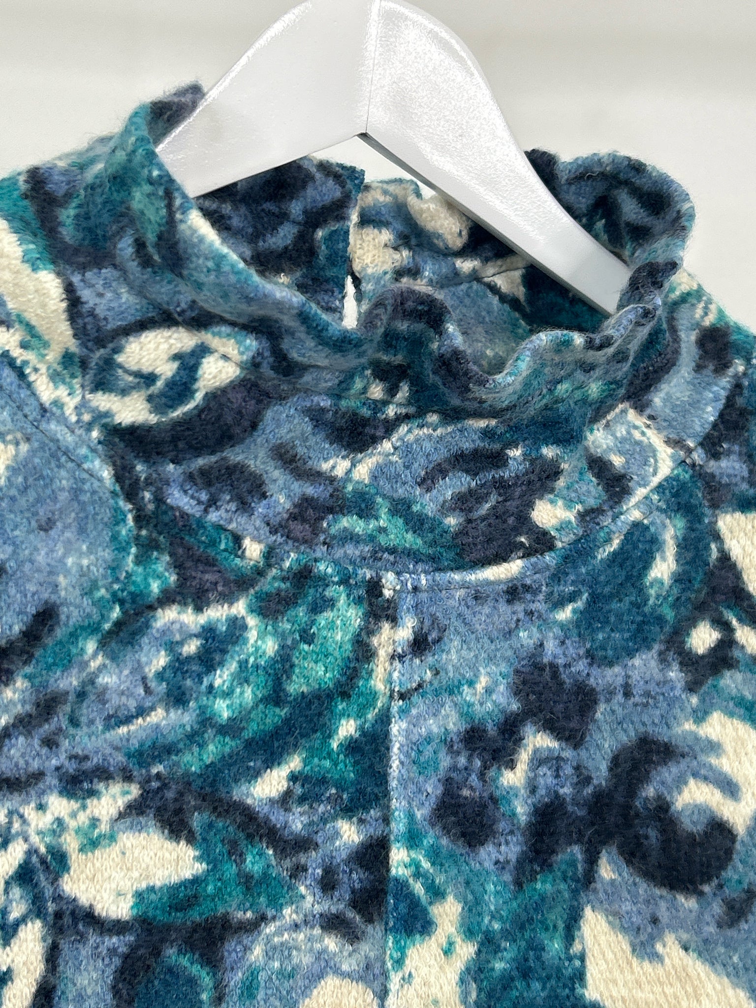 HABITAT Size S Blue Floral Women Sweater NWT