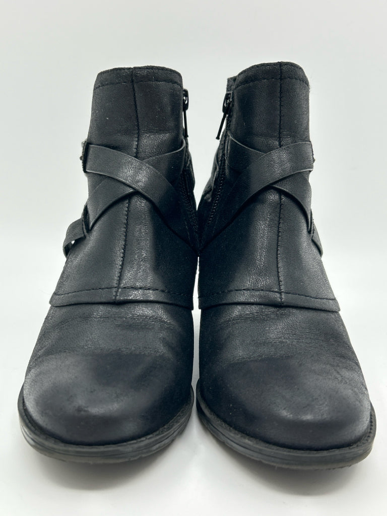 BARETRAPS Women Size 6M Black Booties