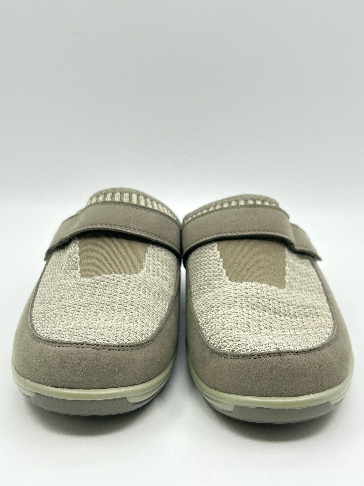 ORTHOFEET Size 8 Grey Women Sneakers