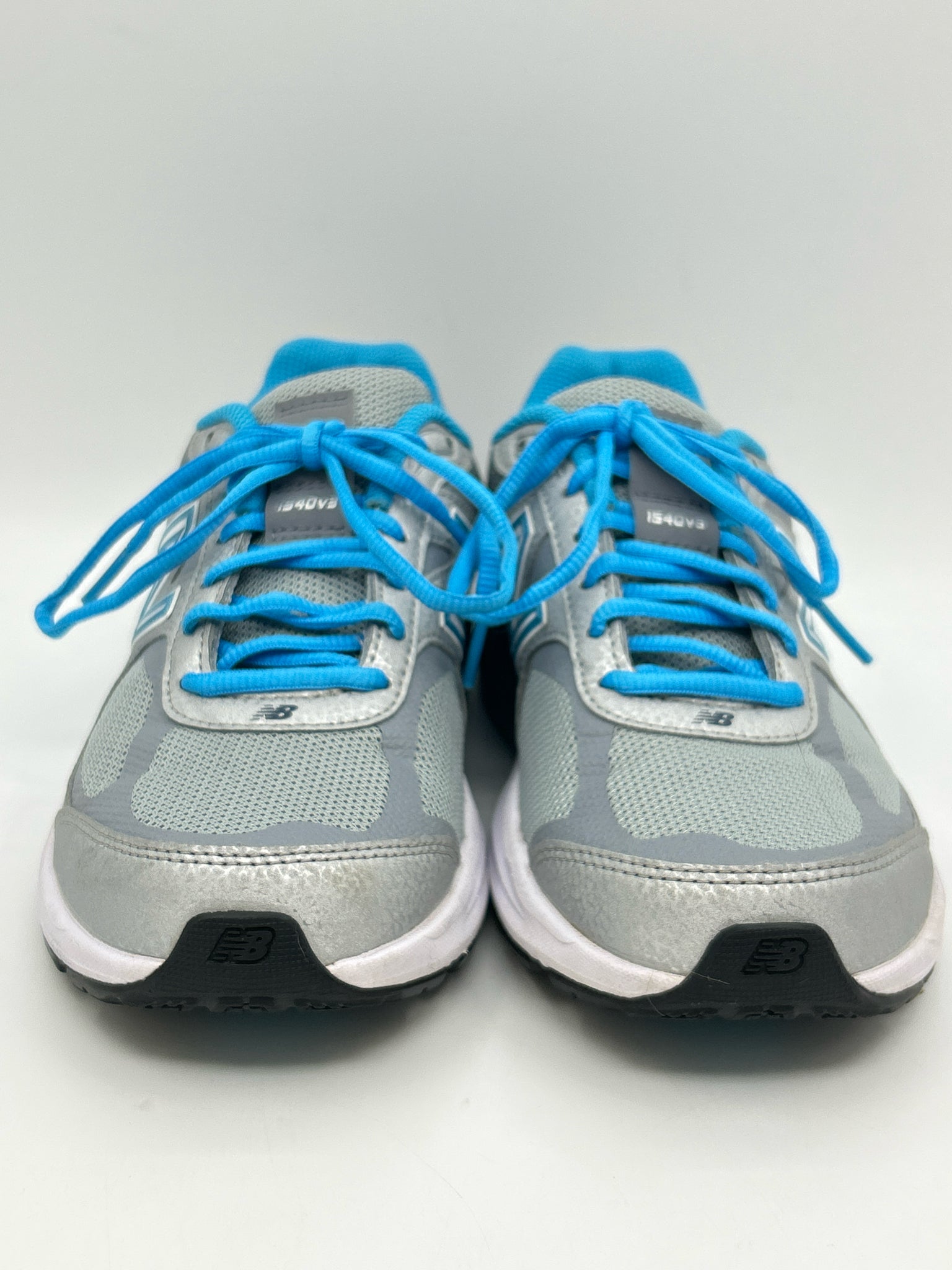 NEW BALANCE Size 8.5 Grey & Blue Women Sneakers