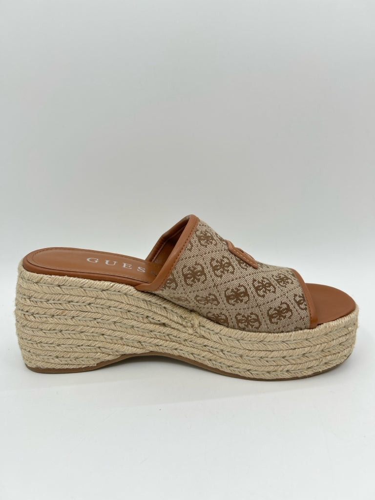 GUESS Size 11M Tan Women's Sandal