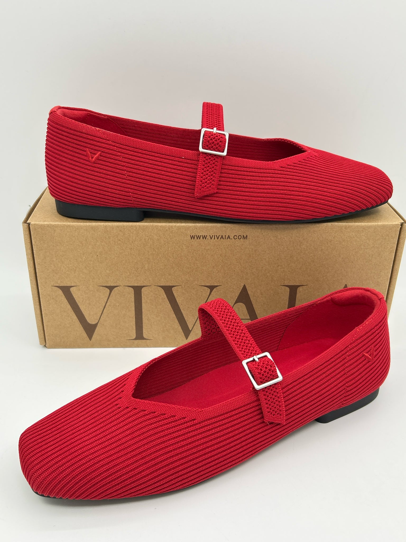 VIVAIA Size 9/9.5 Ruby Red Women Shoes
