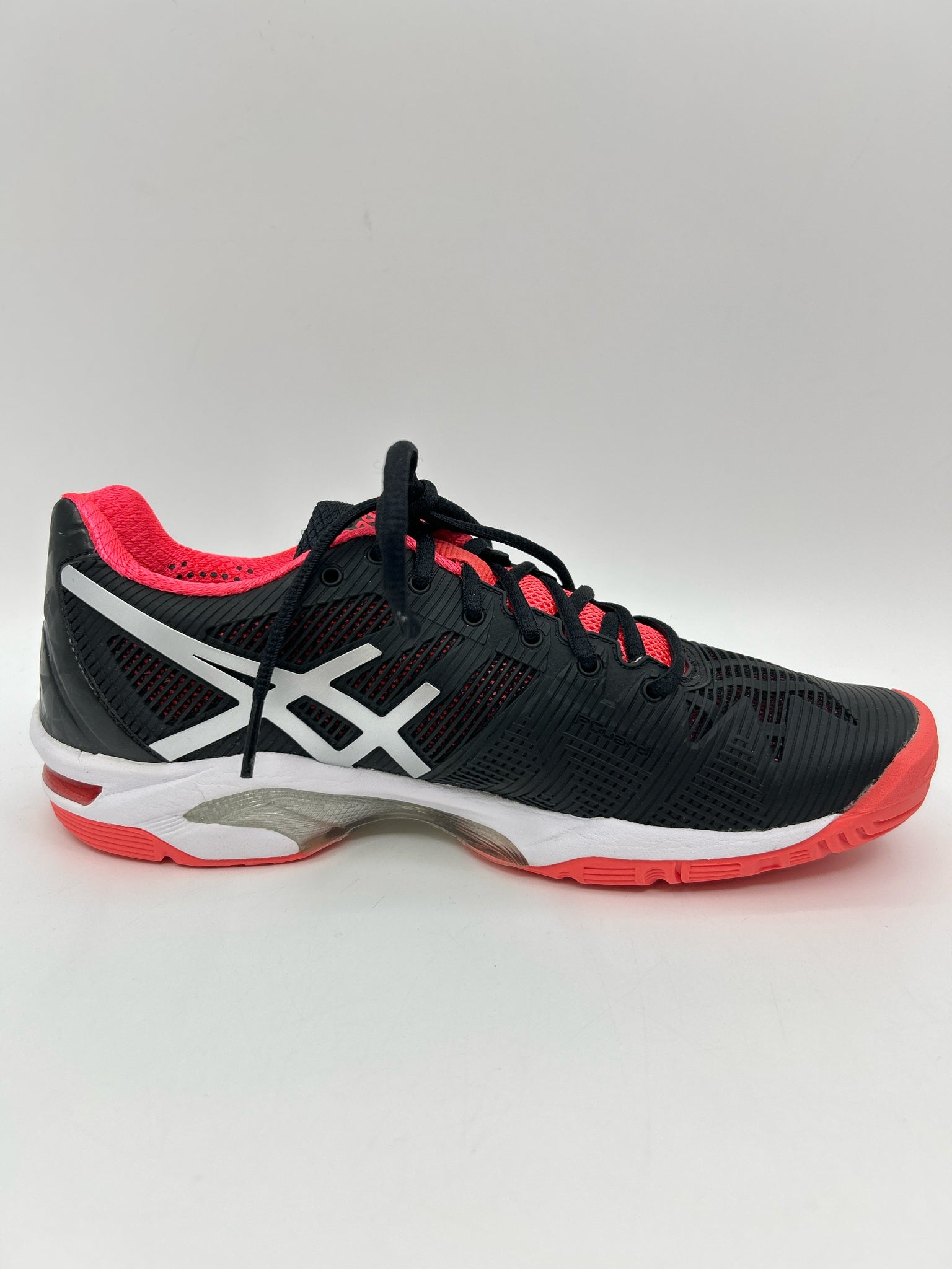 ASICS Size 7 black & pink Women Sneakers