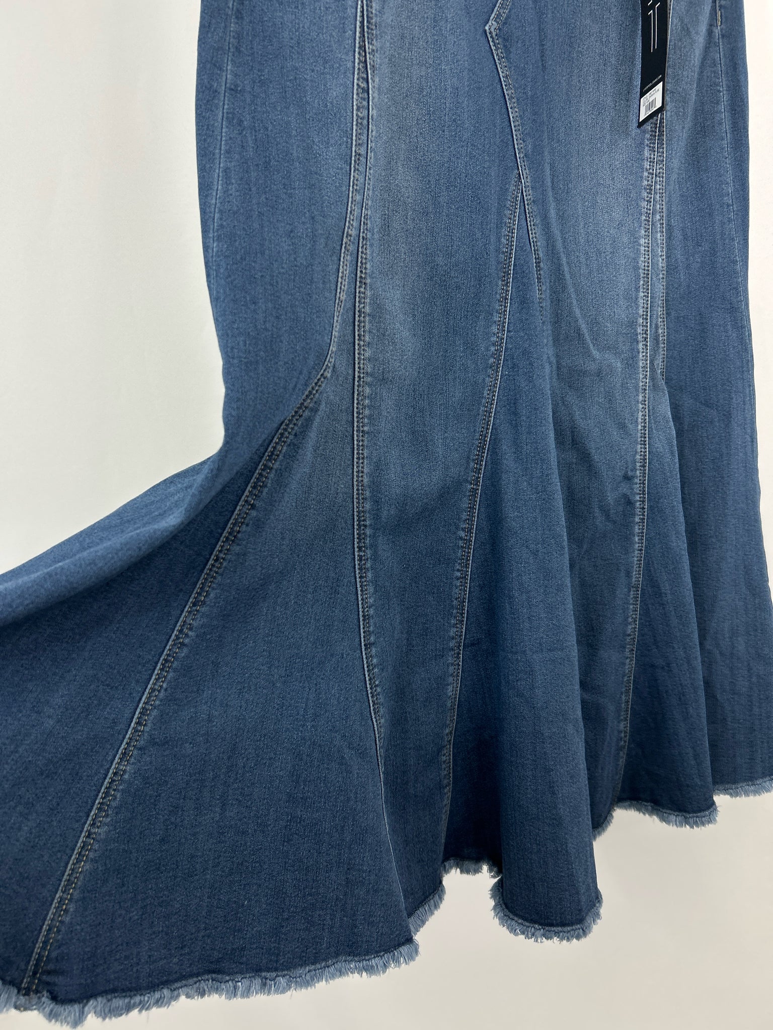 LIVERPOOL Size 10/30 BLUE DENIM Women Skirt