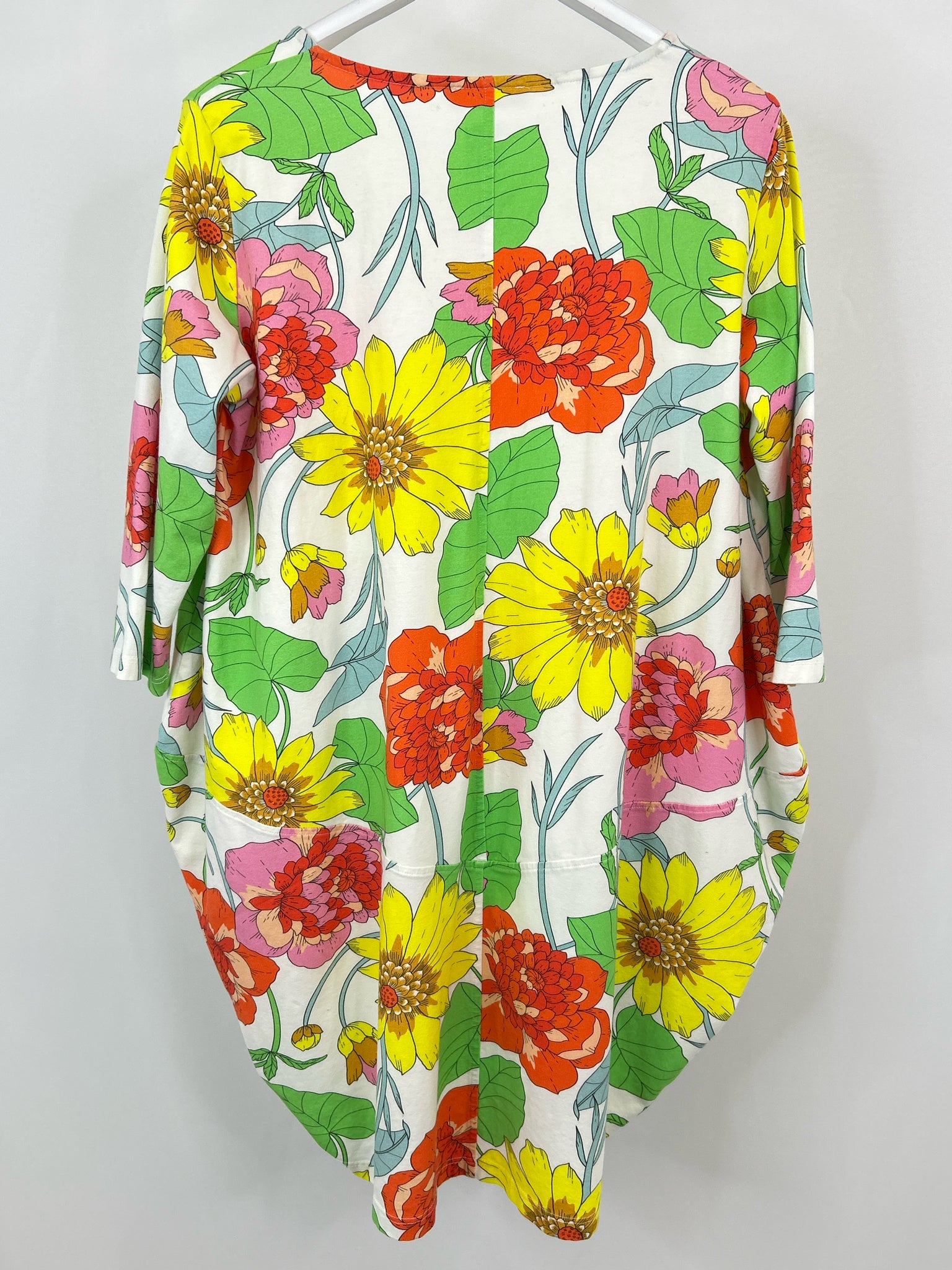 ALEMBIKA Size 8/10 White Floral Women Dress