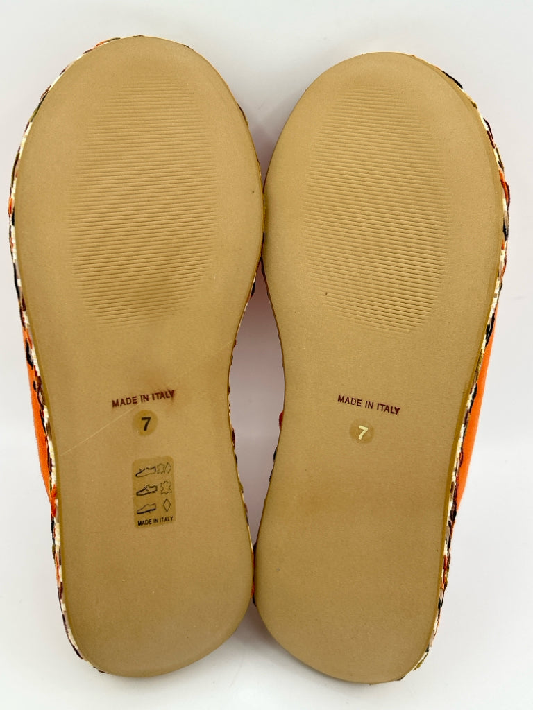 DONALD PLINER Ruth Platform Size 7 Orange Sandal NIB