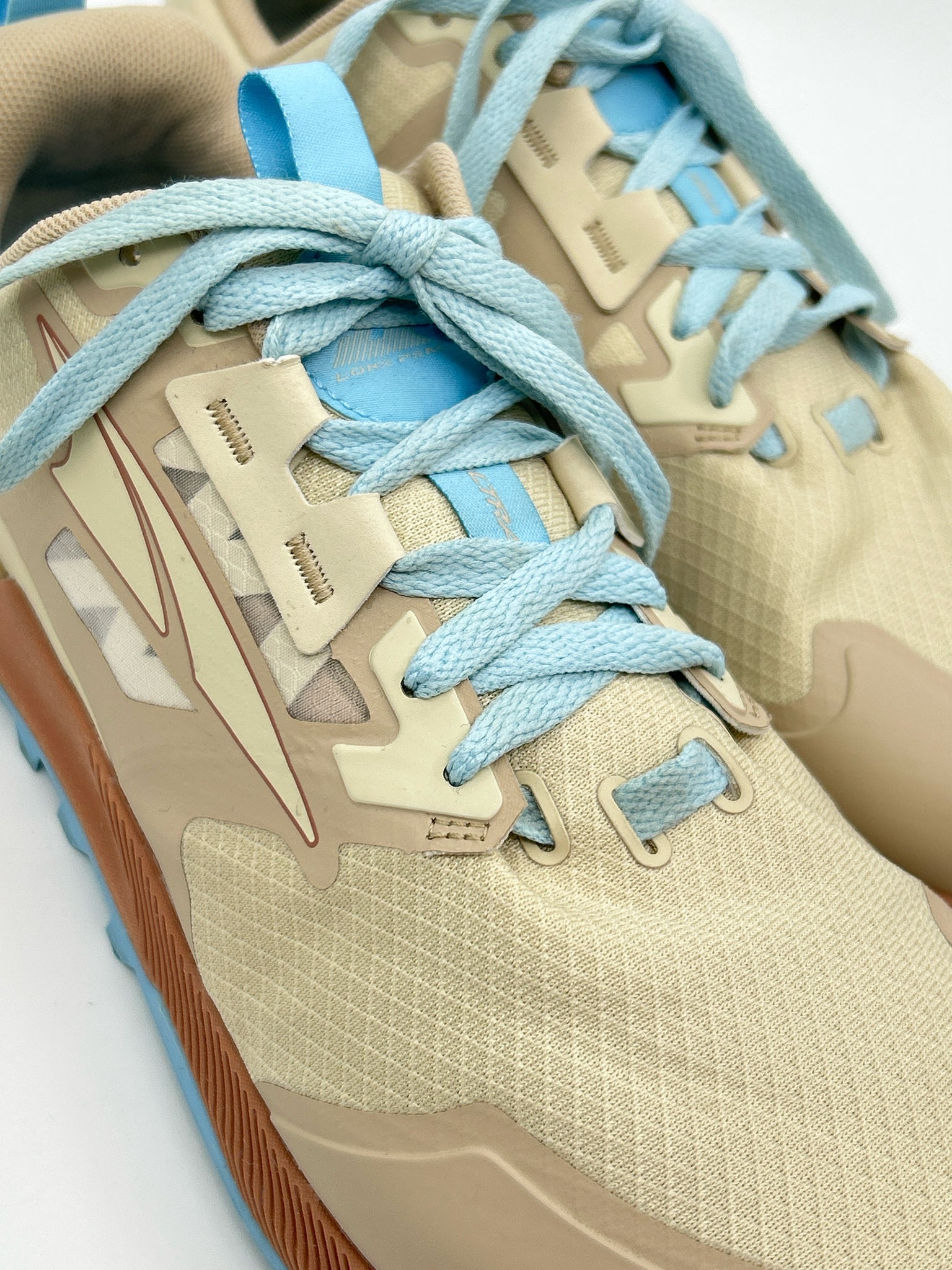 ALTRA Size 9.5W Cream and Blue Women Sneakers