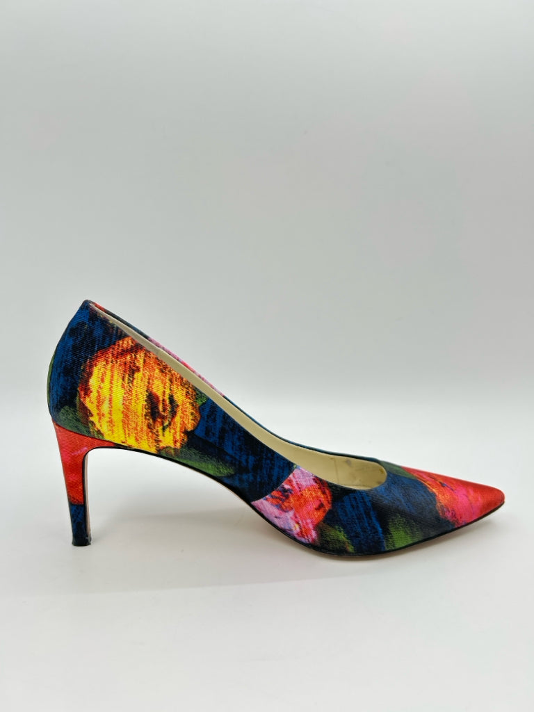 BETTYE MULLER Size 7M Multi-Color Silk Pumps