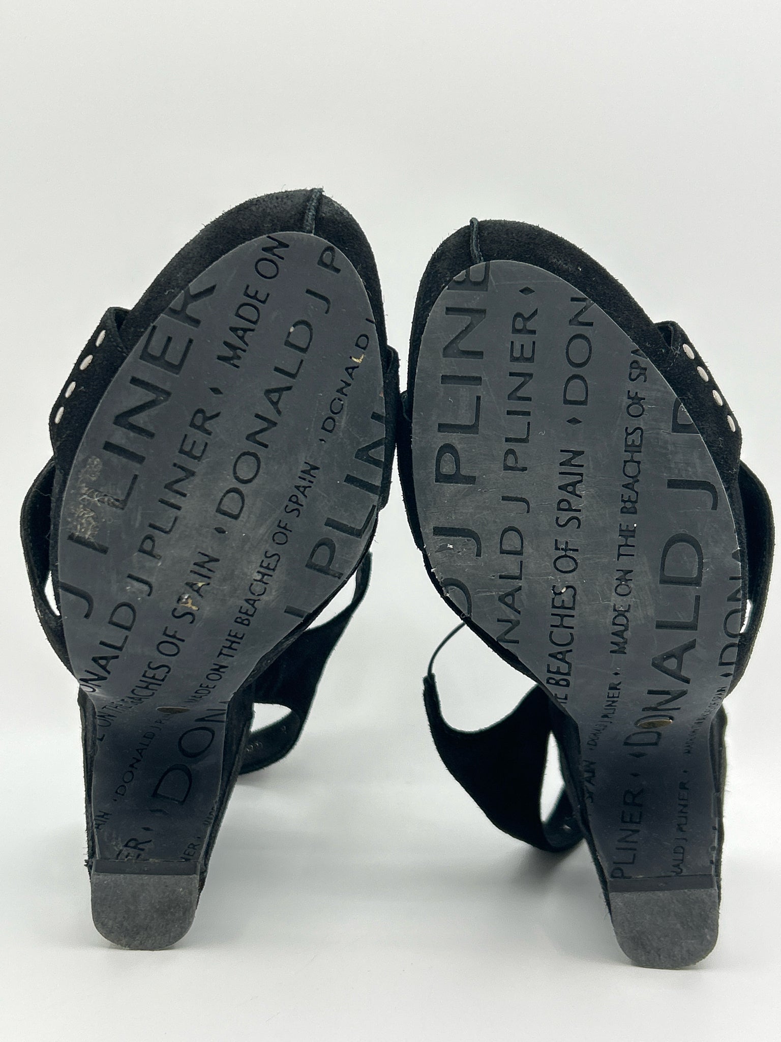 Donald J Pliner Size 8.5M Black Women Sandal