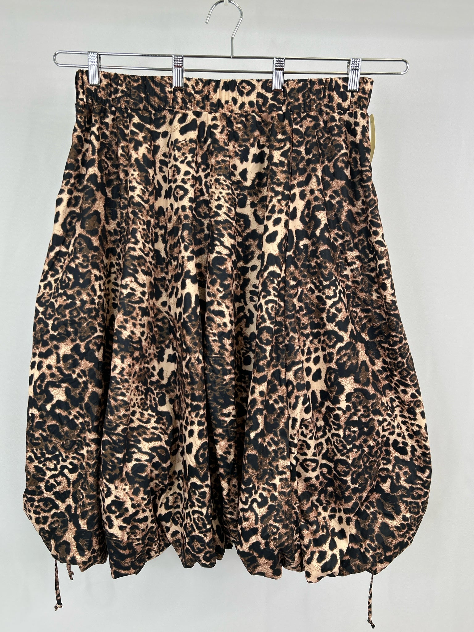 LOVE. HIGHLIGHT Size 2XL Black Print Women Skirt