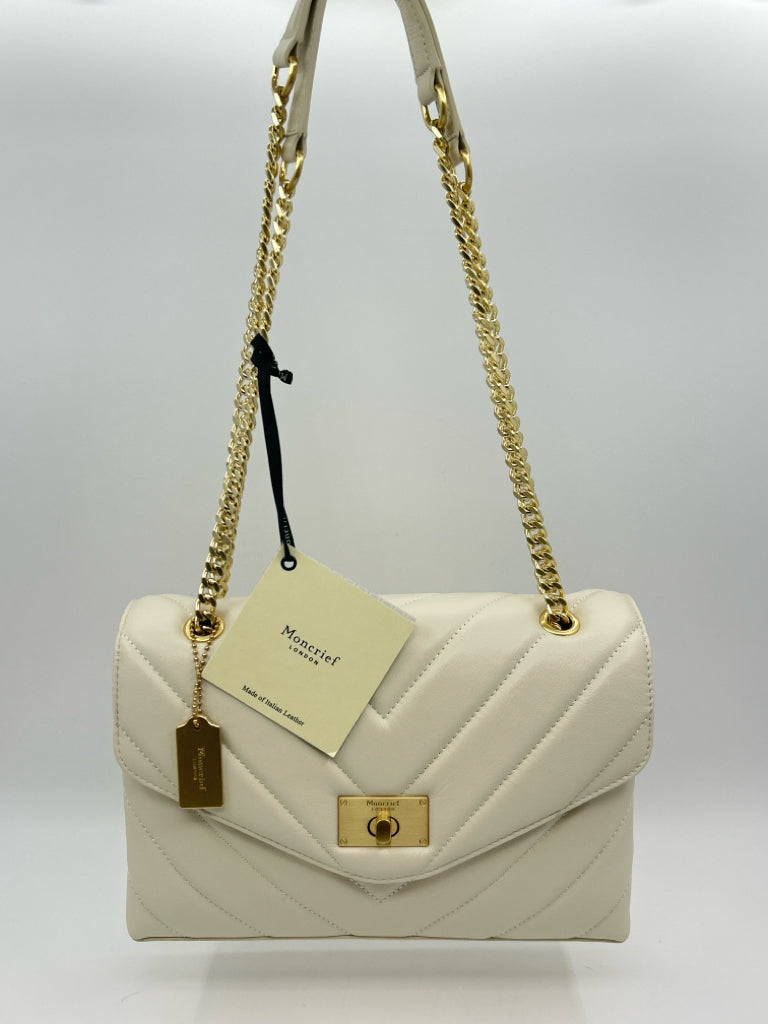 Moncrief London NWT Ivory Purse