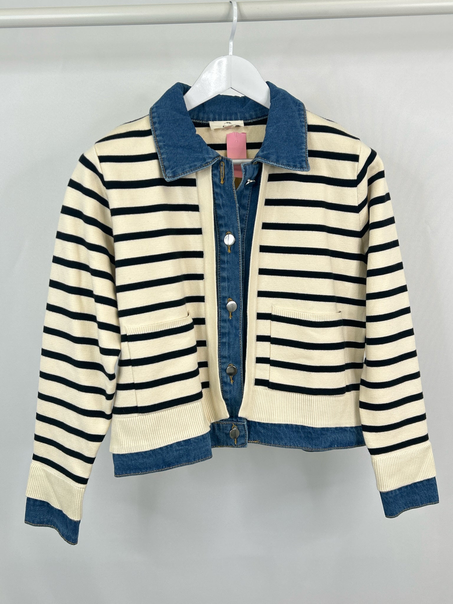 ENTRO Size S CREAM AND BLACK Women Cardigan