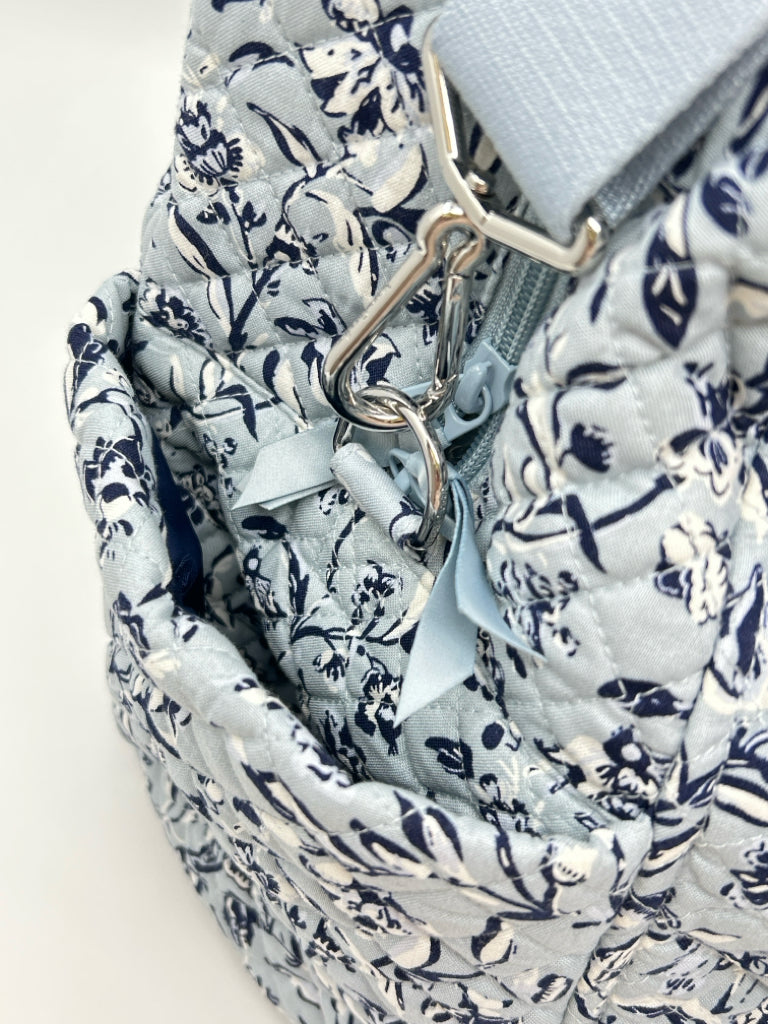 VERA BRADLEY Blue Floral Tote Duffle Set