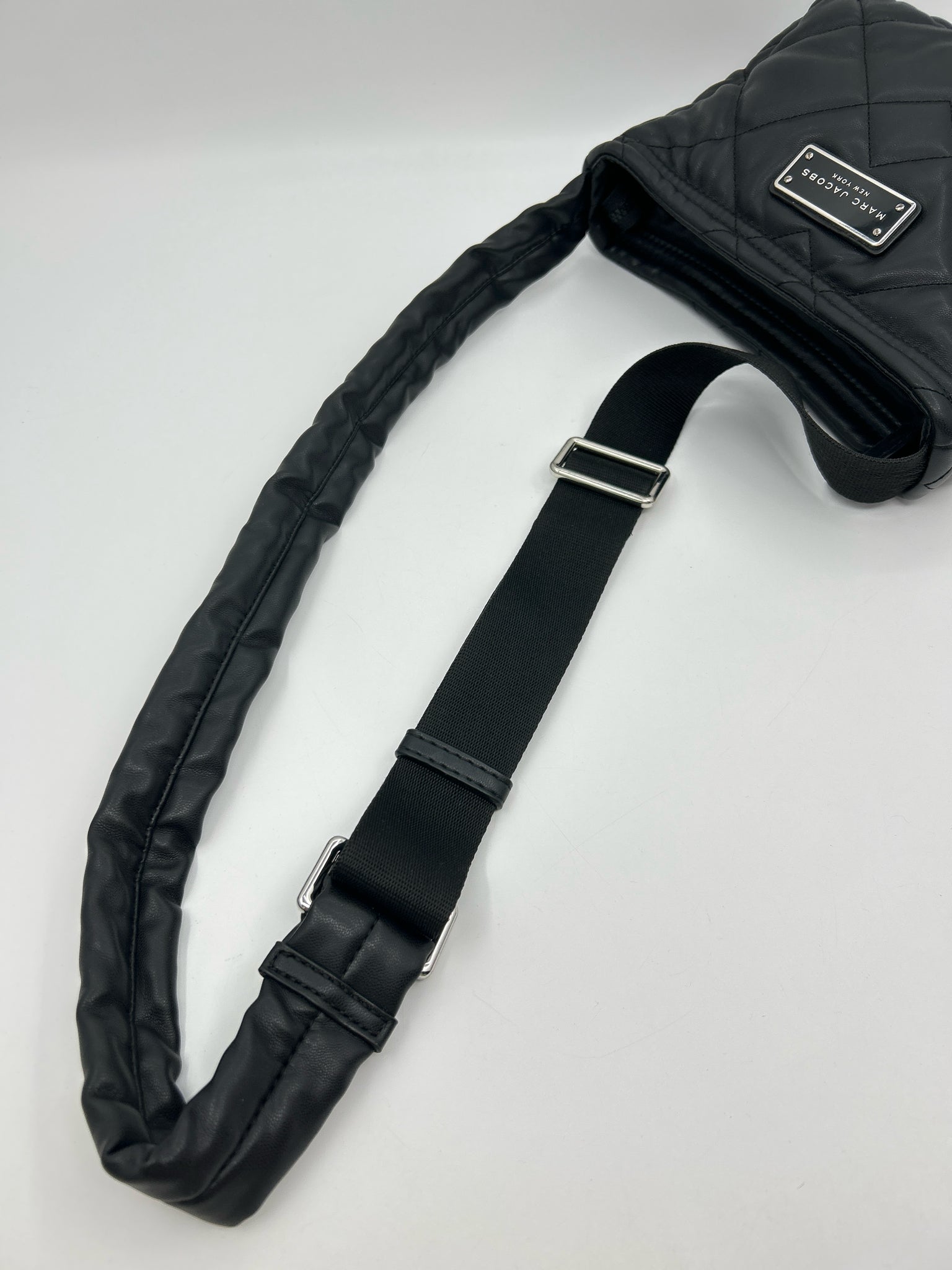 MARC JACOBS Black Women Purse