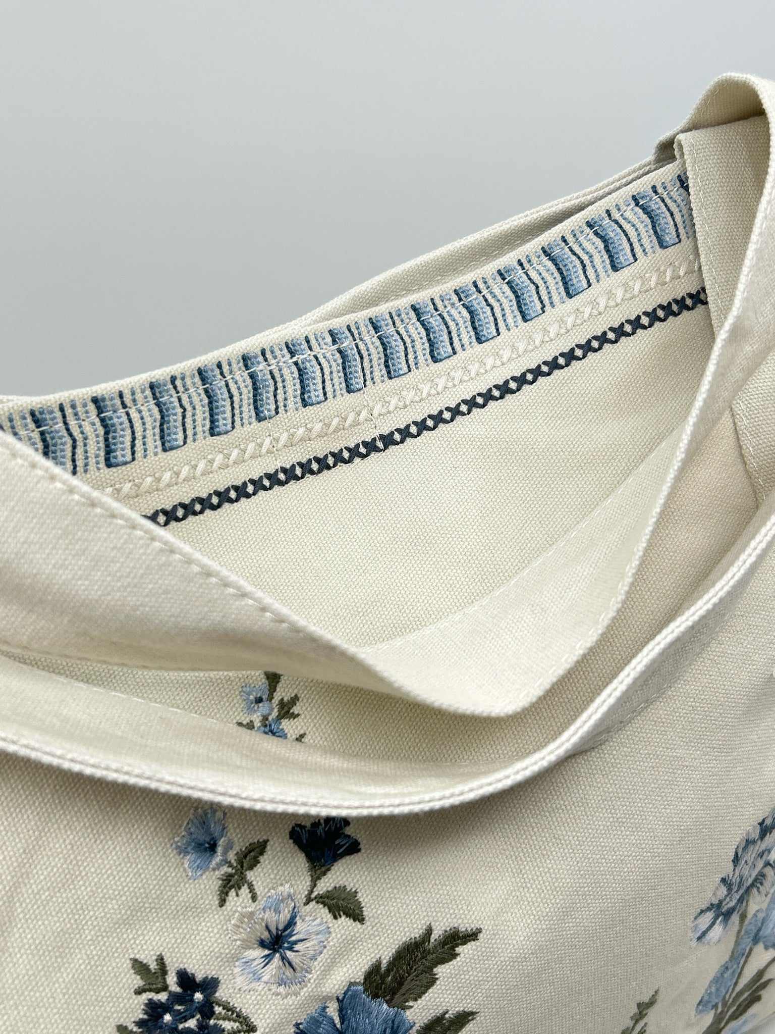 DRIFTWOOD Cream and Blue Women Tote
