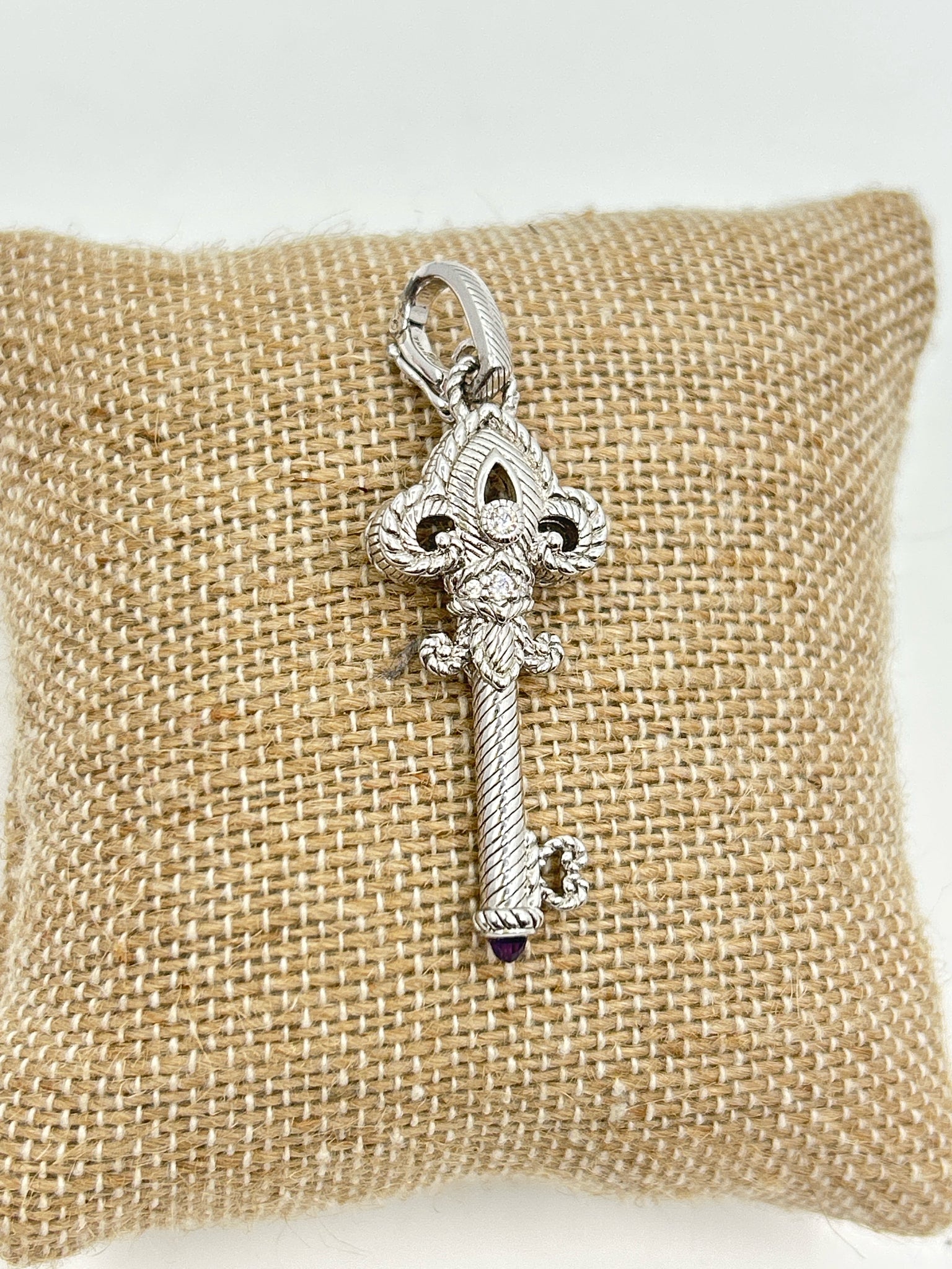 JUDITH RIPKA Sterling Silver Pendant