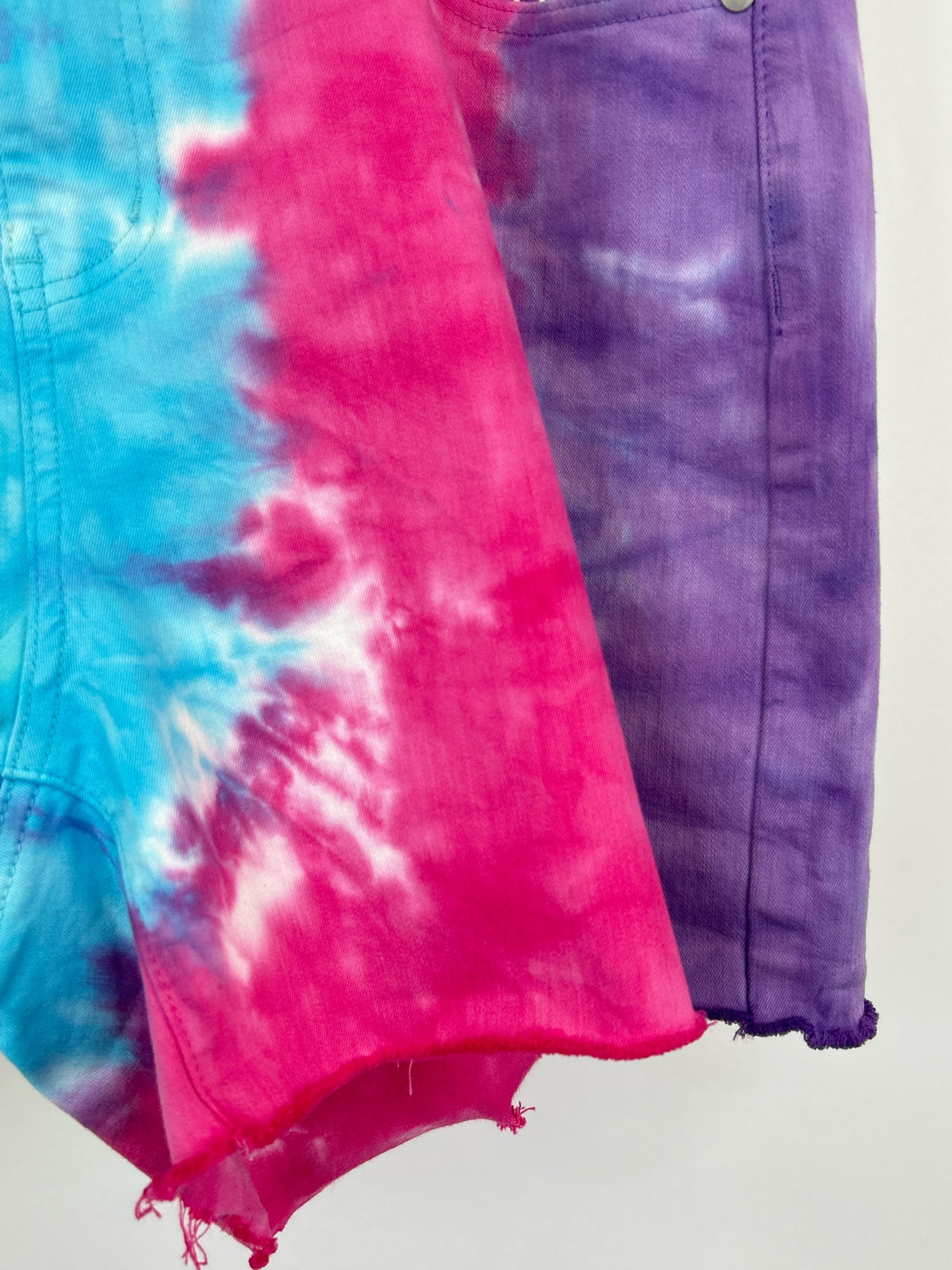 JUDY BLUE Size 1XL Purple Print Women Shorts