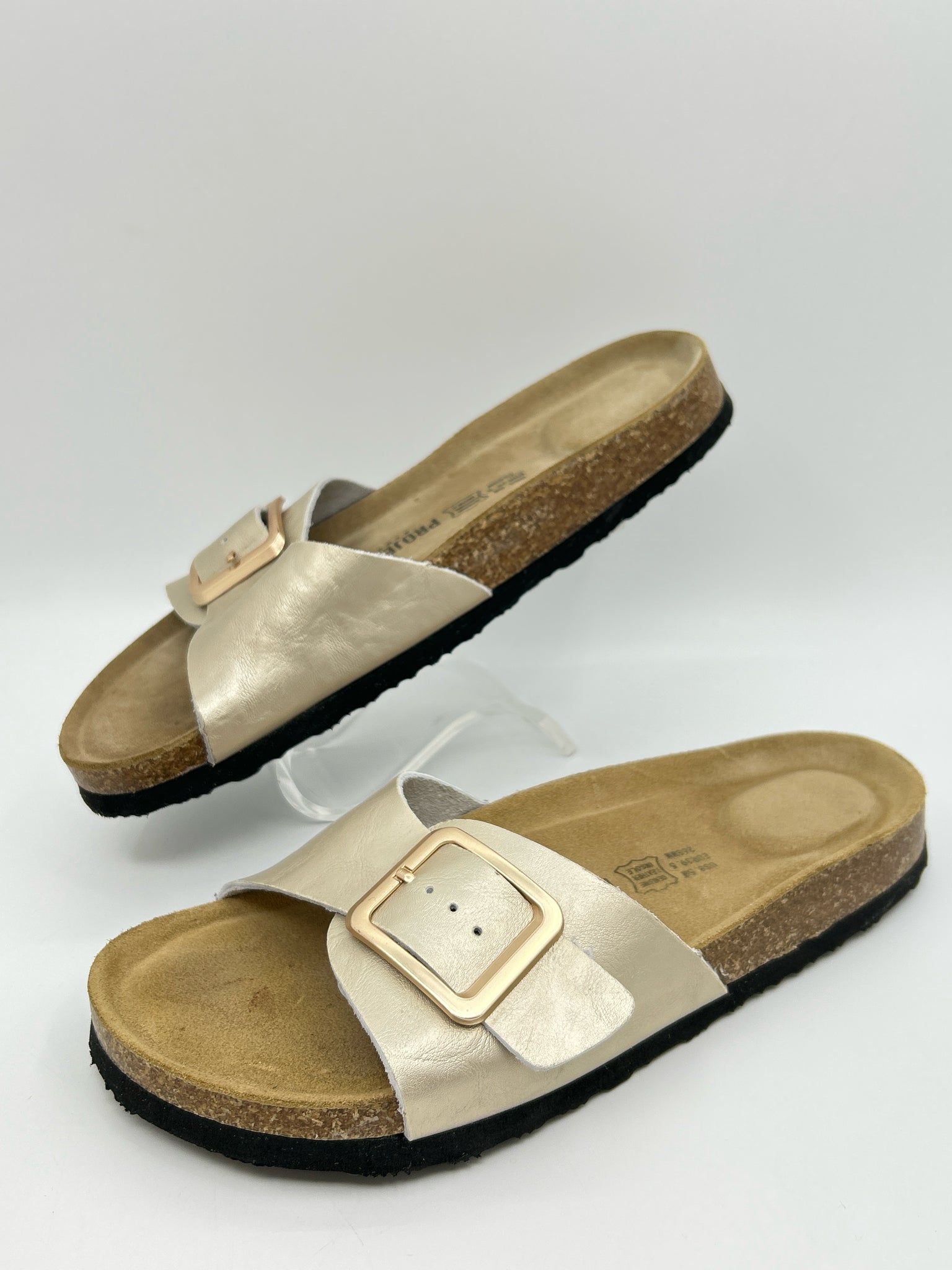 PROJECT CLOUD Size 8.5 Beige Women Sandal