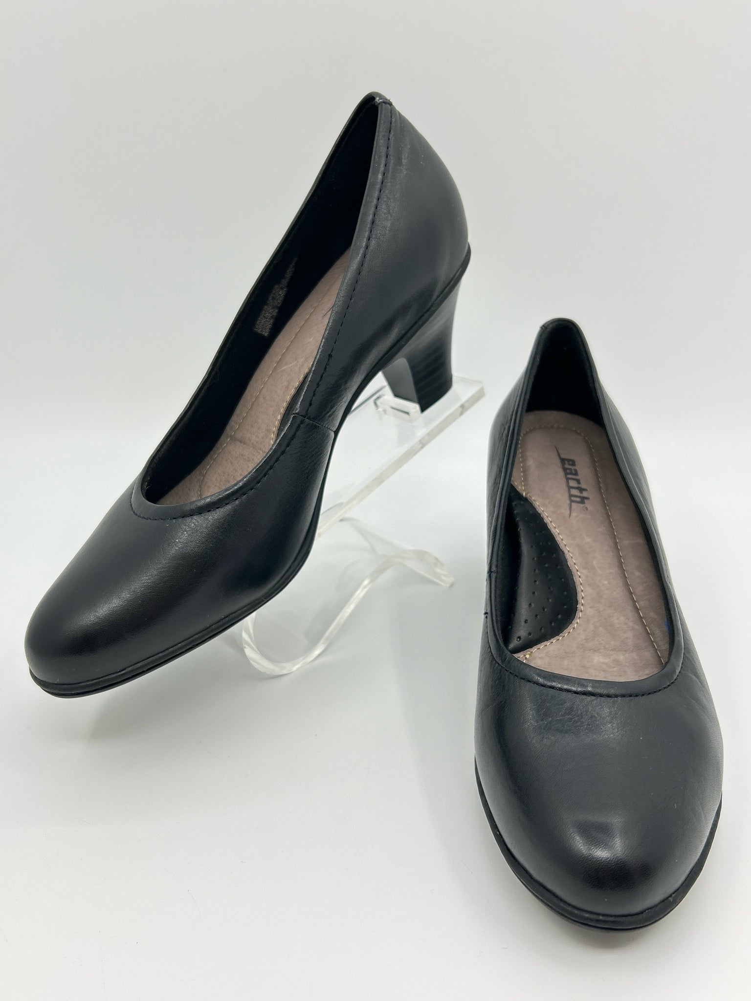 EARTH Size 7B Black Women Pumps