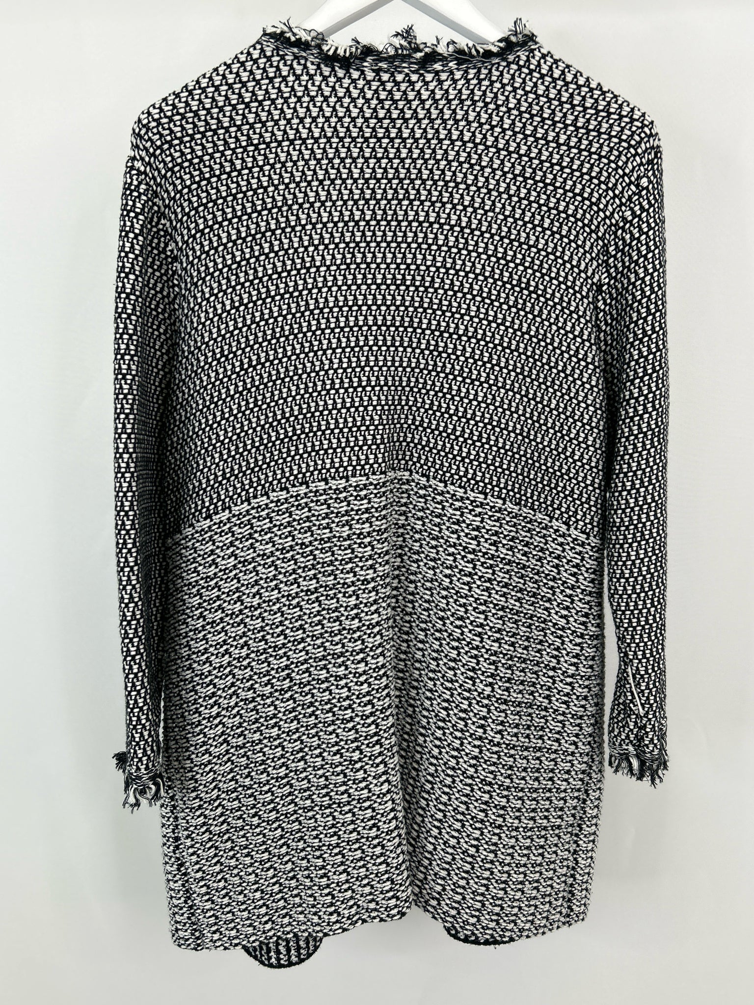 CHICO'S Size XLP Black and White Women Cardigan