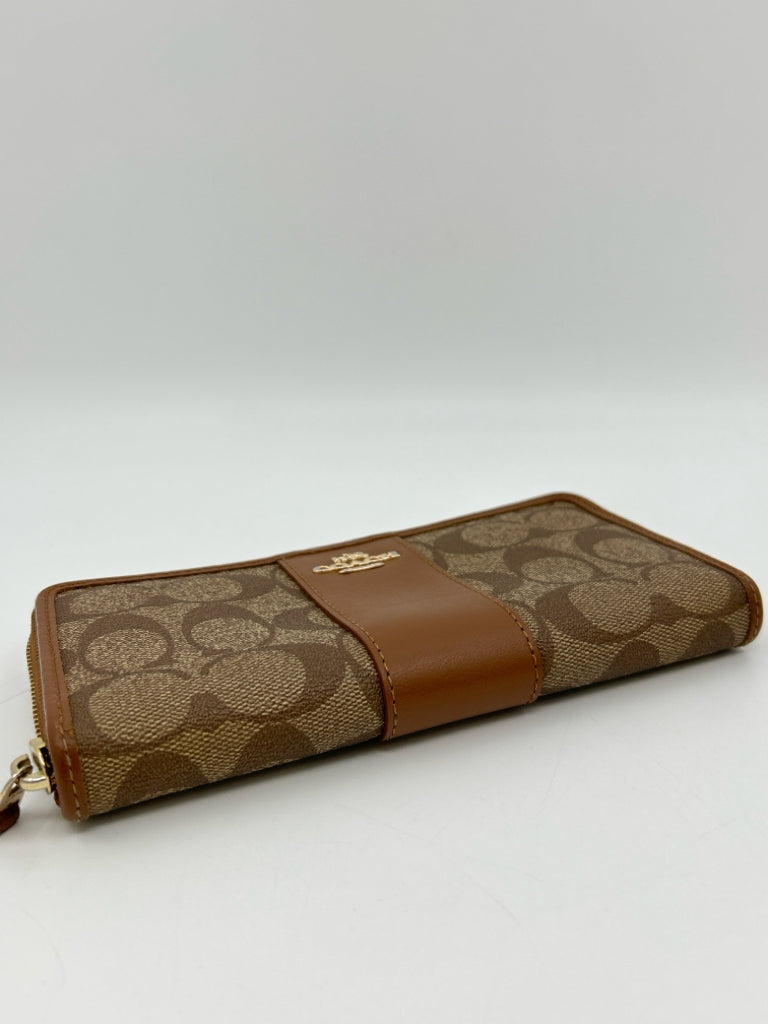 COACH Tan Women's Wallet