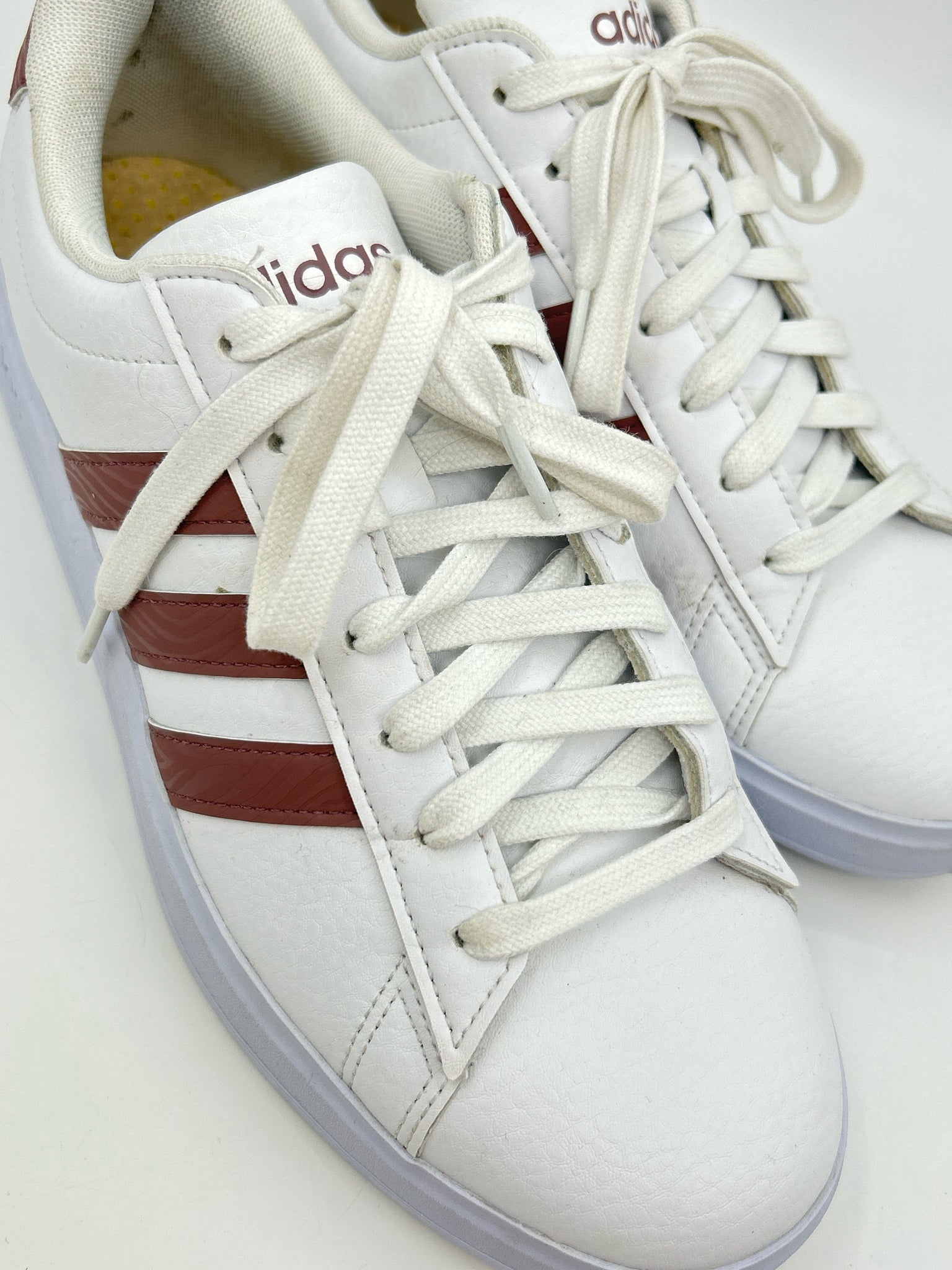 ADIDAS Size 9.5 White Women Sneakers