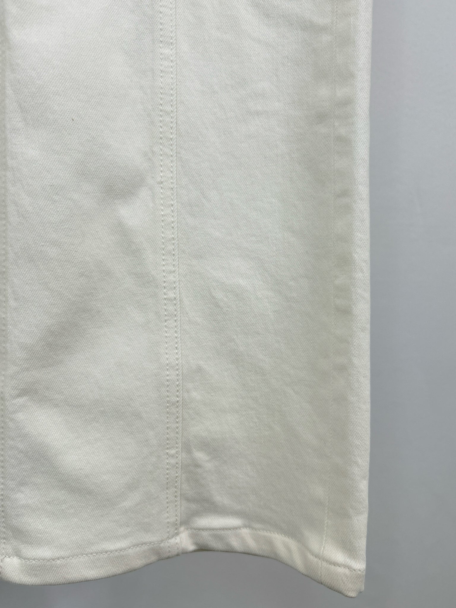 CABI Size 2 white denim Women jeans