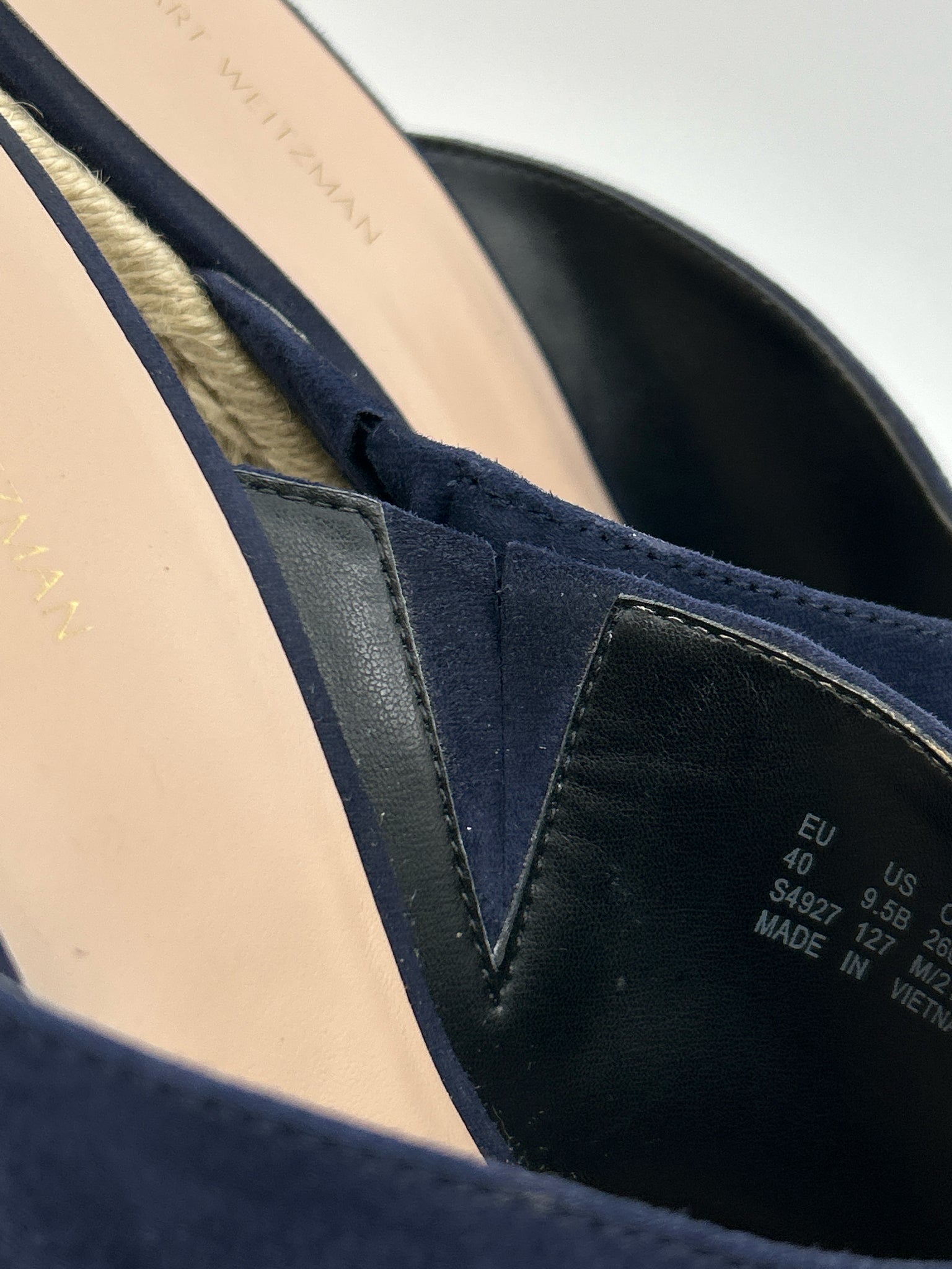 STUART WEITZMAN Size 9.5B Navy Women Sandal